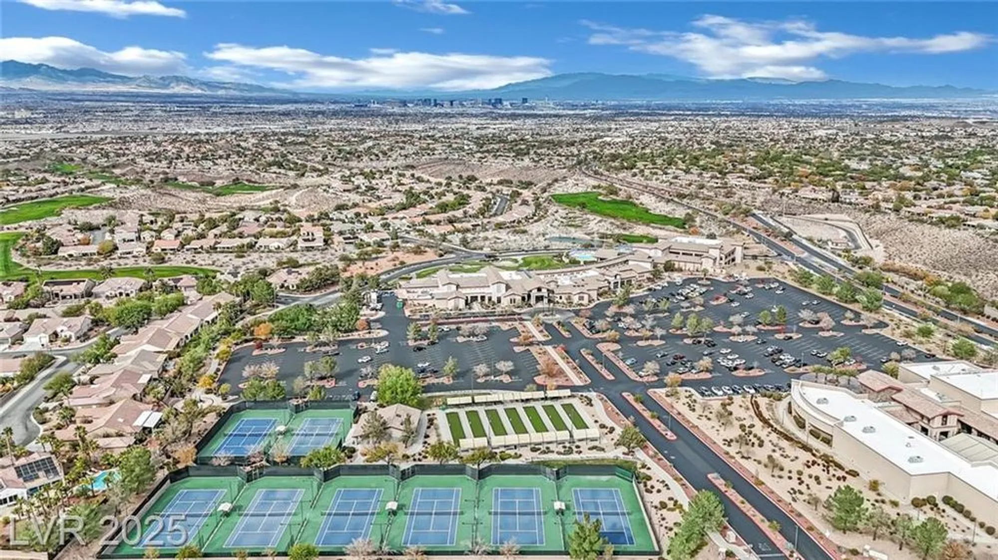 Property Slideshow image 31 of 37 | 1668 wellington springs ave, Henderson, NV, 89052