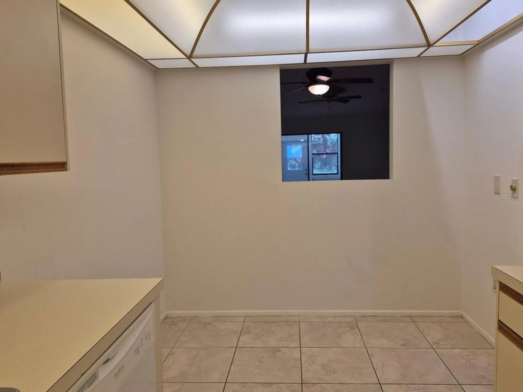 Property Slideshow image 6 of 31 | 1306 golfview dr # 1306, Tarpon Springs, FL, 34689