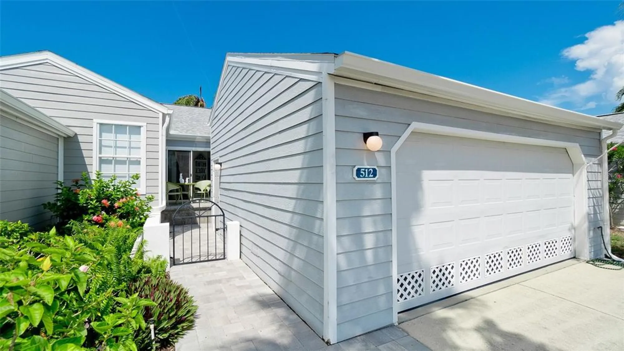 Property Slideshow image 1 of 46 | 512 sanderling cir, Bradenton, FL, 34209