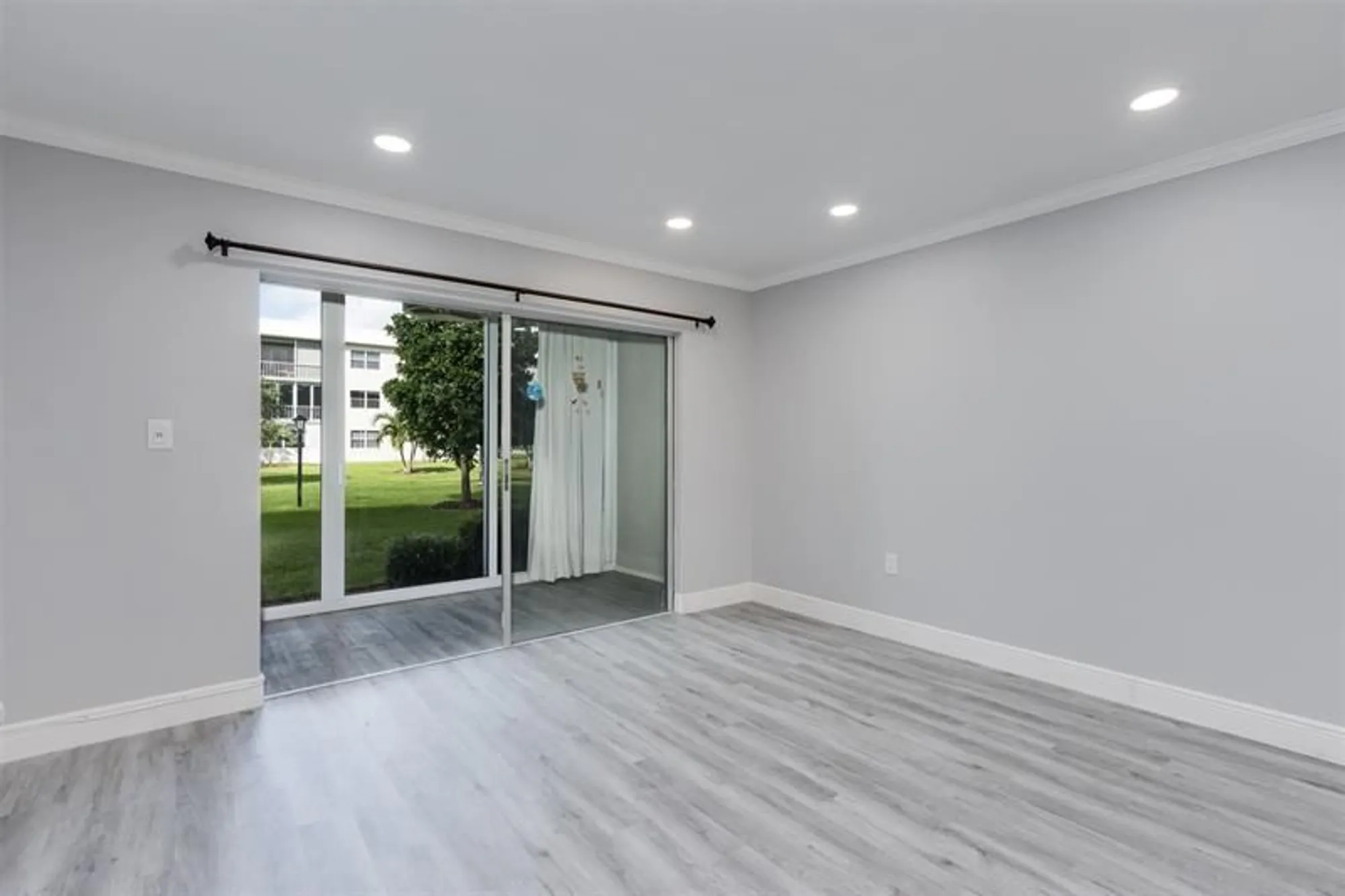 Property Slideshow image 20 of 43 | 9856 marina blvd 1314, Boca Raton, FL, 33428