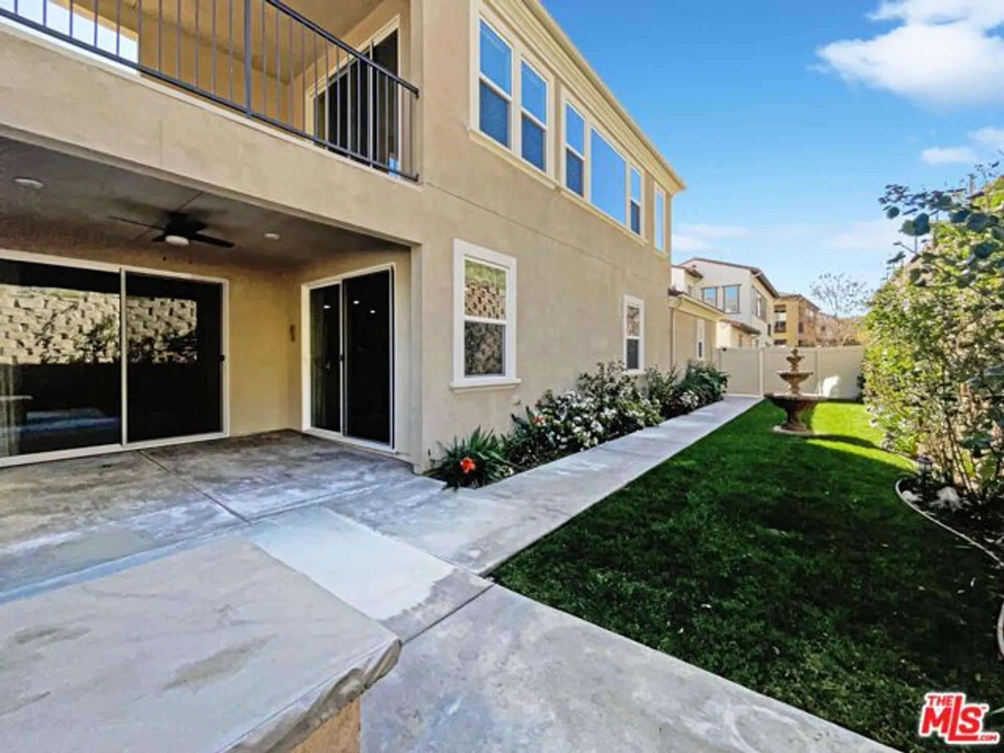 Property Slideshow image 8 of 30 | 20543 martingale pl, Santa Clarita, CA, 91350