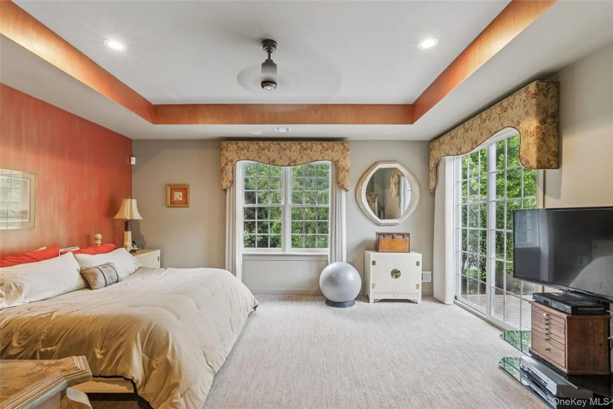 Property Slideshow image 23 of 31 | 382 altessa blvd, Melville, NY, 11747