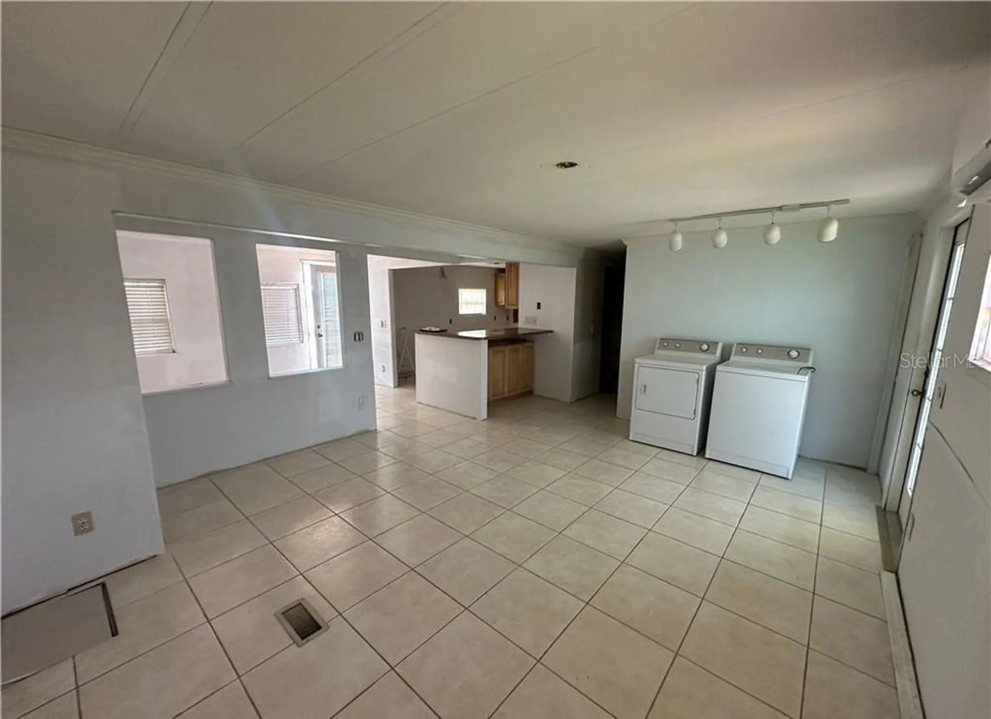 Property Slideshow image 20 of 39 | 14700 patrick henry rd, North Fort Myers, FL, 33917