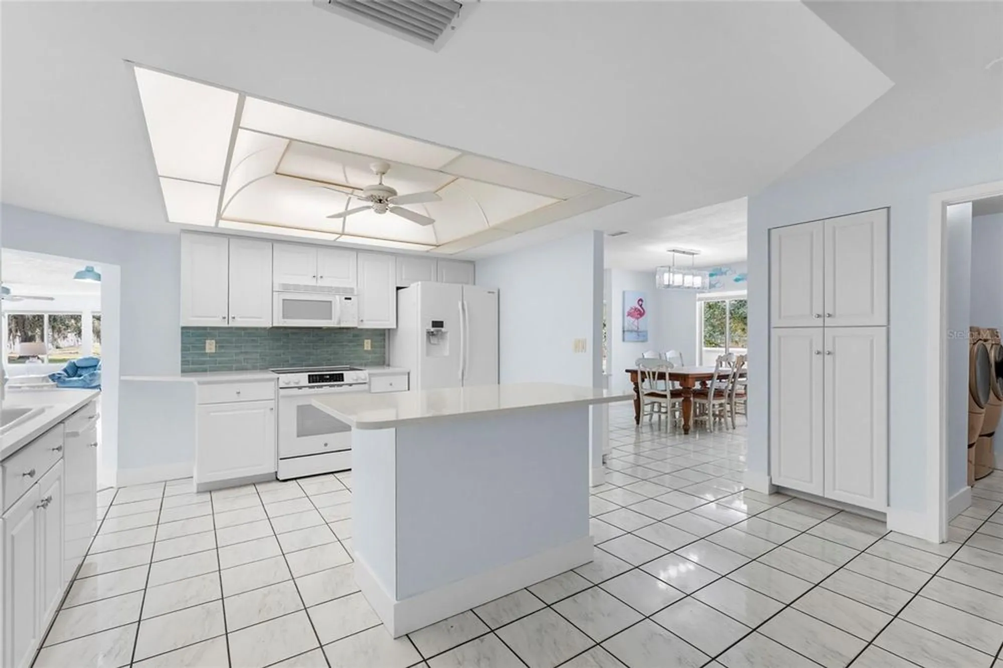 Property Slideshow image 21 of 57 | 5720 timber lake cir, Sarasota, FL, 34243