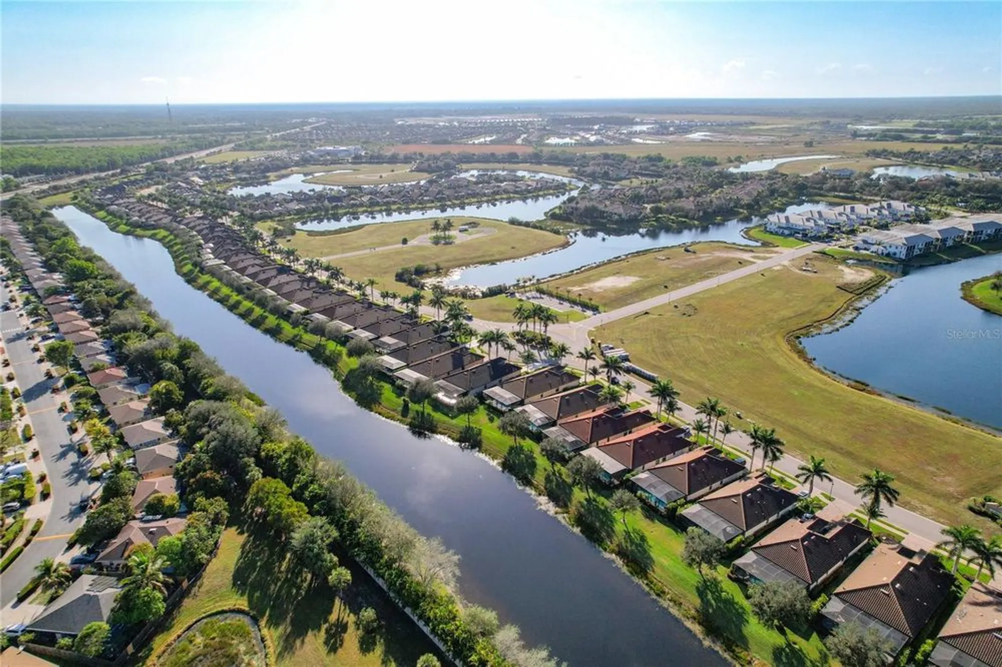 Property Slideshow image 56 of 61 | 2902 aviamar cir, Naples, FL, 34114