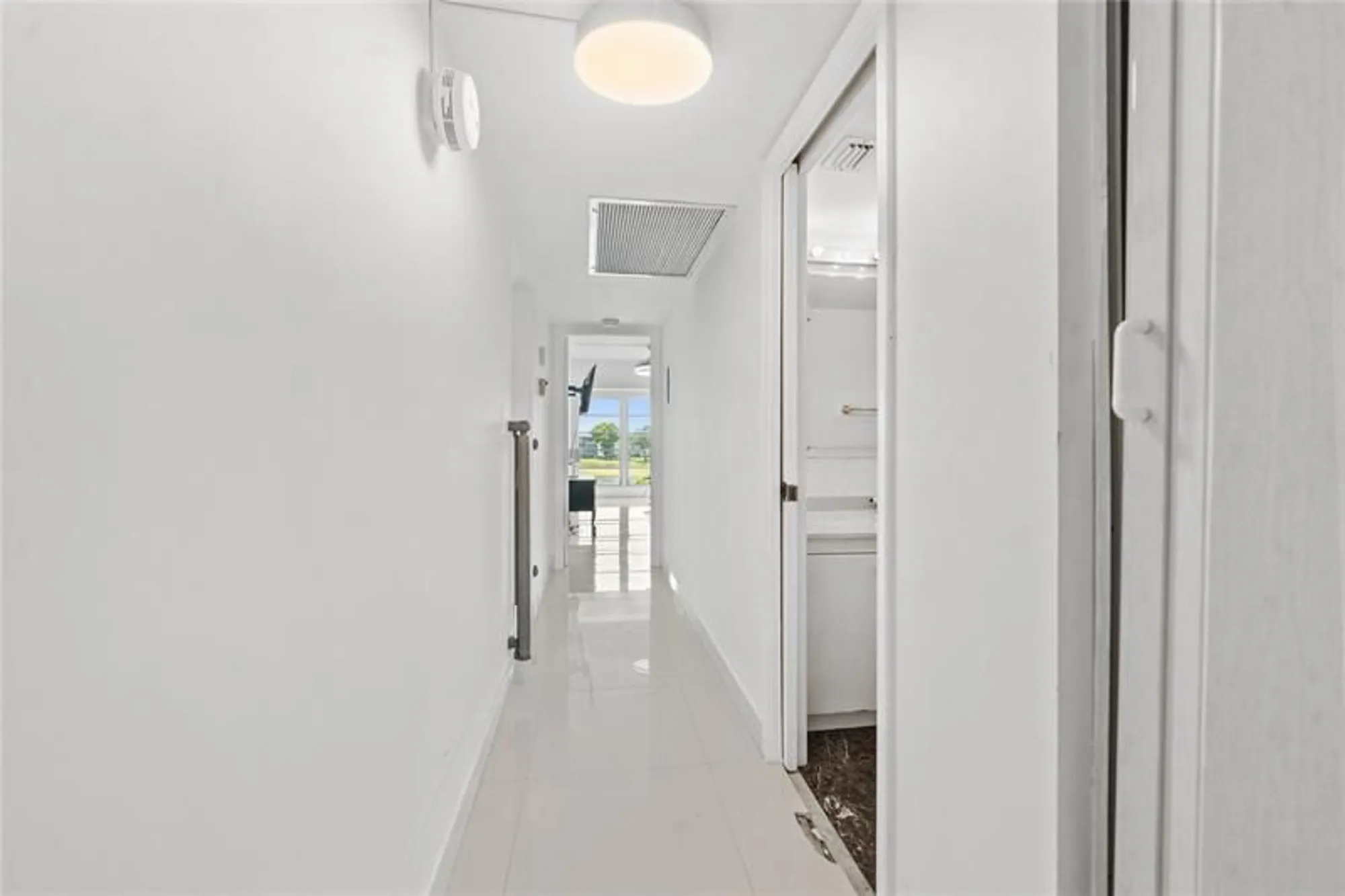 Property Slideshow image 5 of 10 | 3004 portofino isle k4, Coconut Creek, FL, 33066