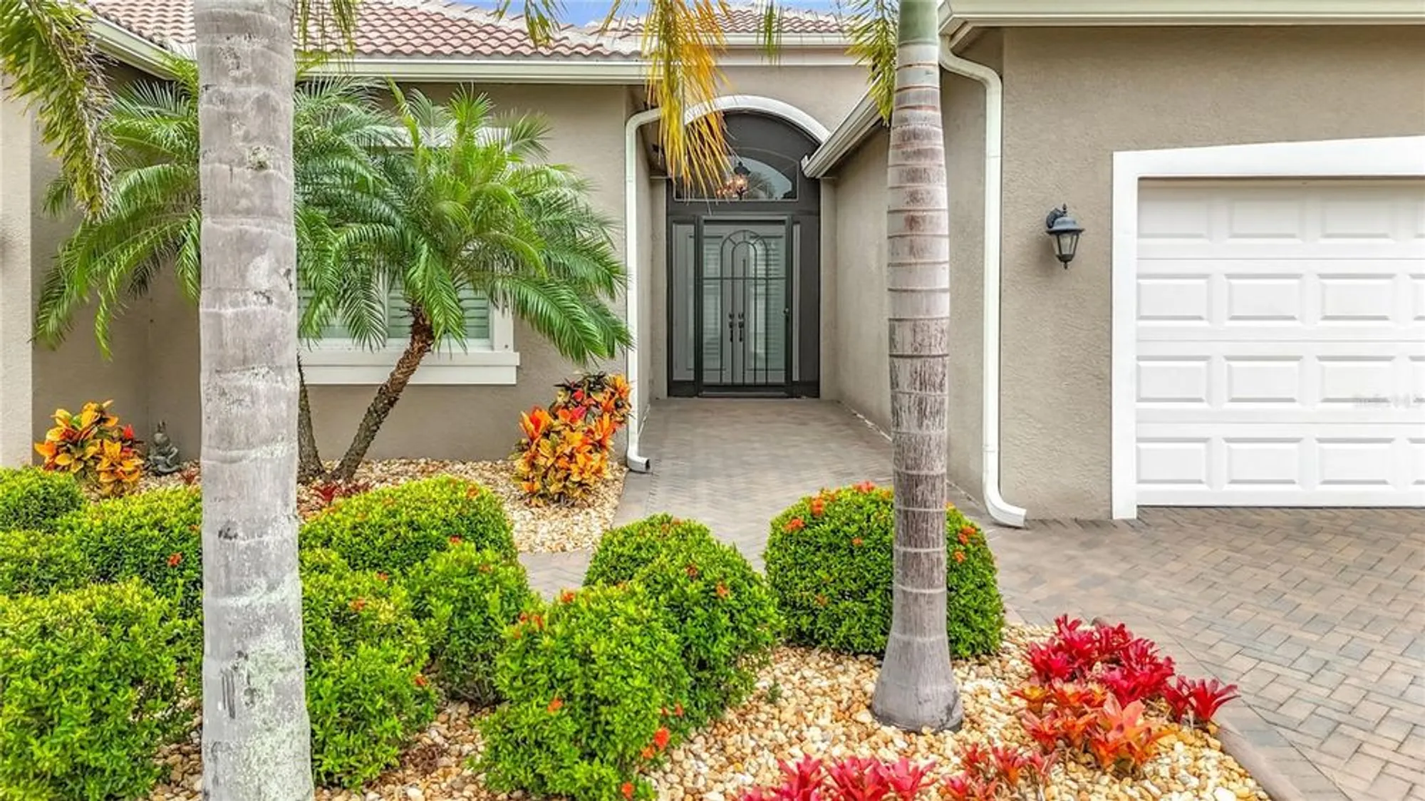 Property Slideshow image 4 of 75 | 15909 cape coral dr, Wimauma, FL, 33598