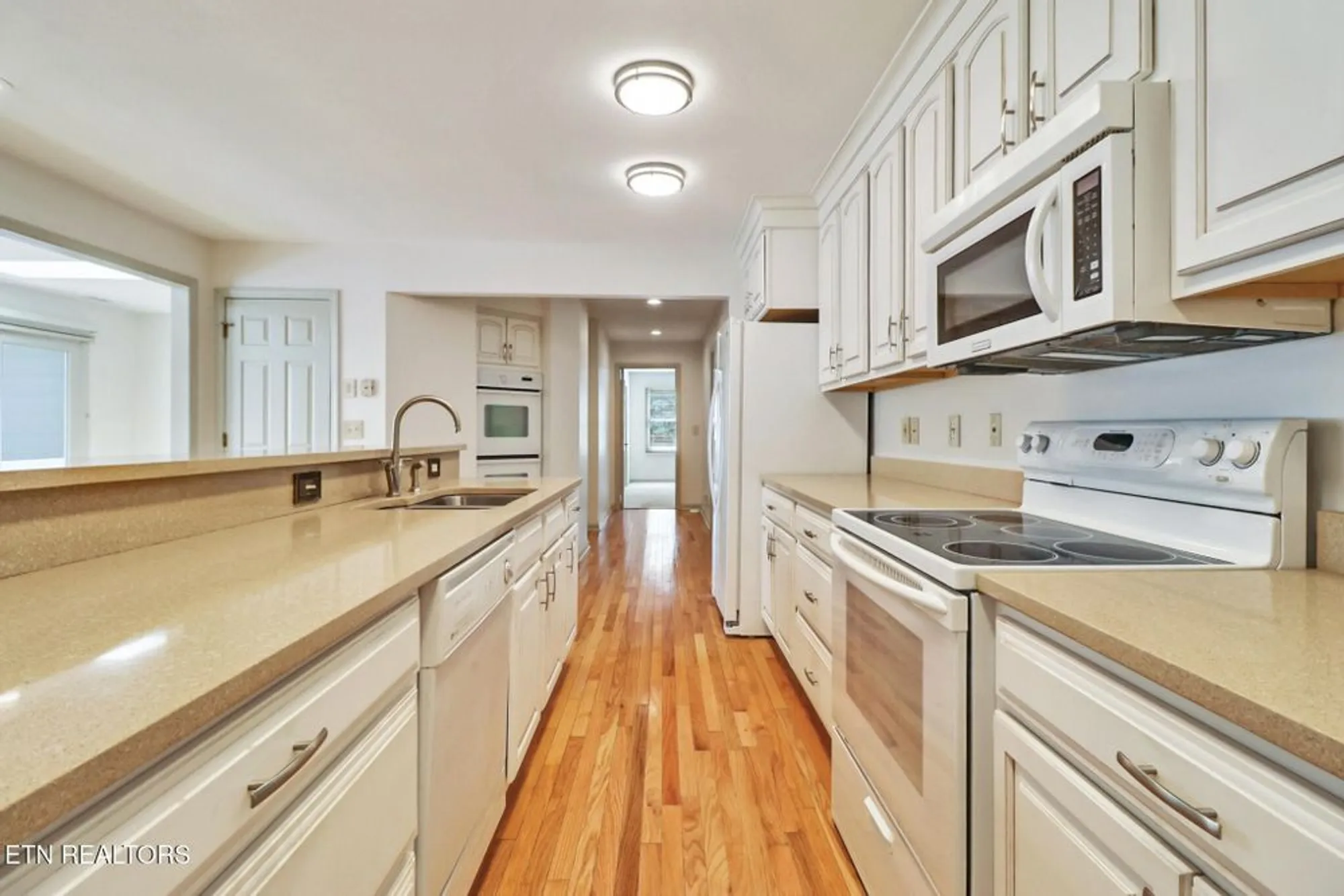 Property Slideshow image 22 of 55 | 11 kingsboro ln, Crossville, TN, 38558