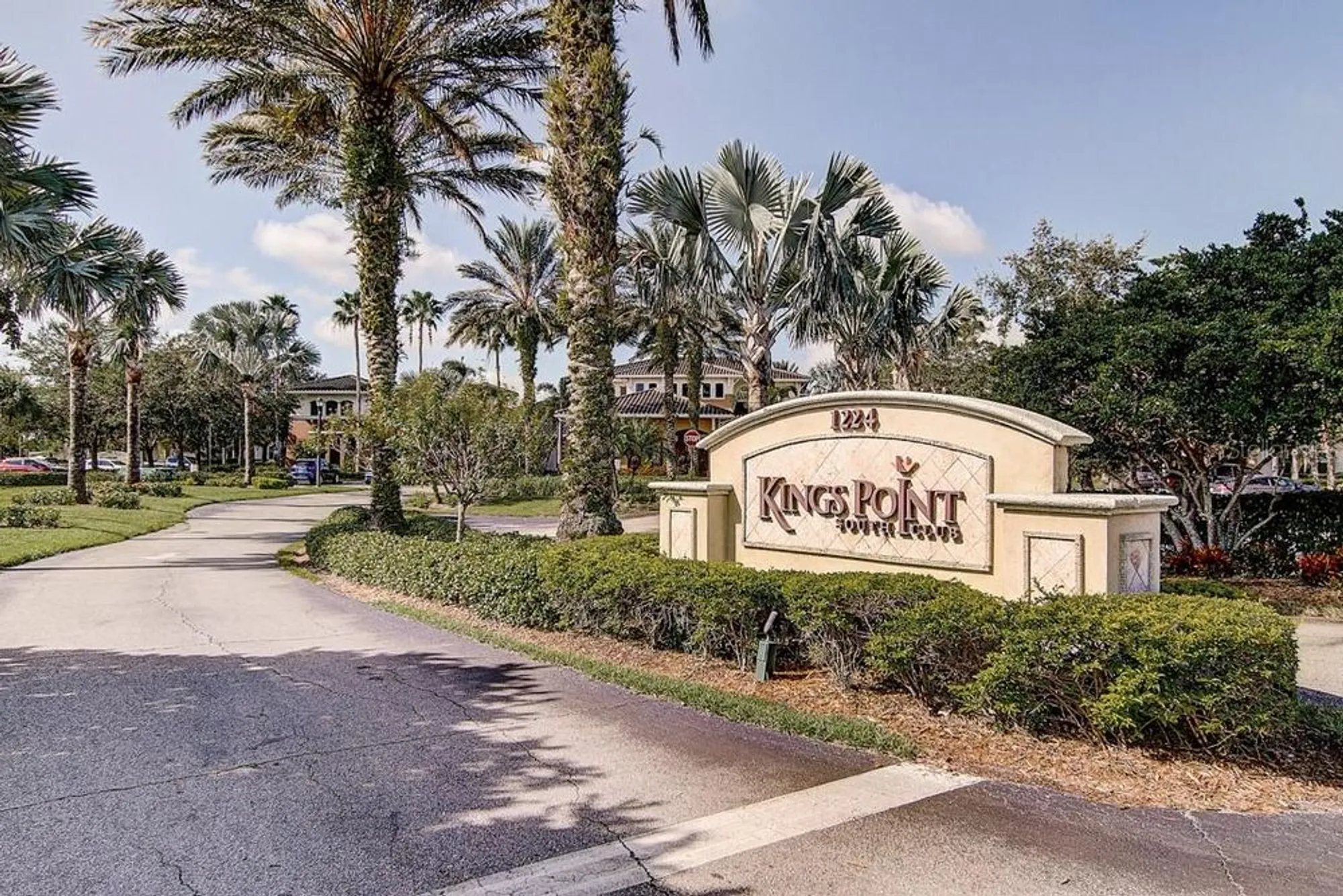 Property Slideshow image 36 of 63 | 1802 bedford ln 2, Sun City Center, FL, 33573