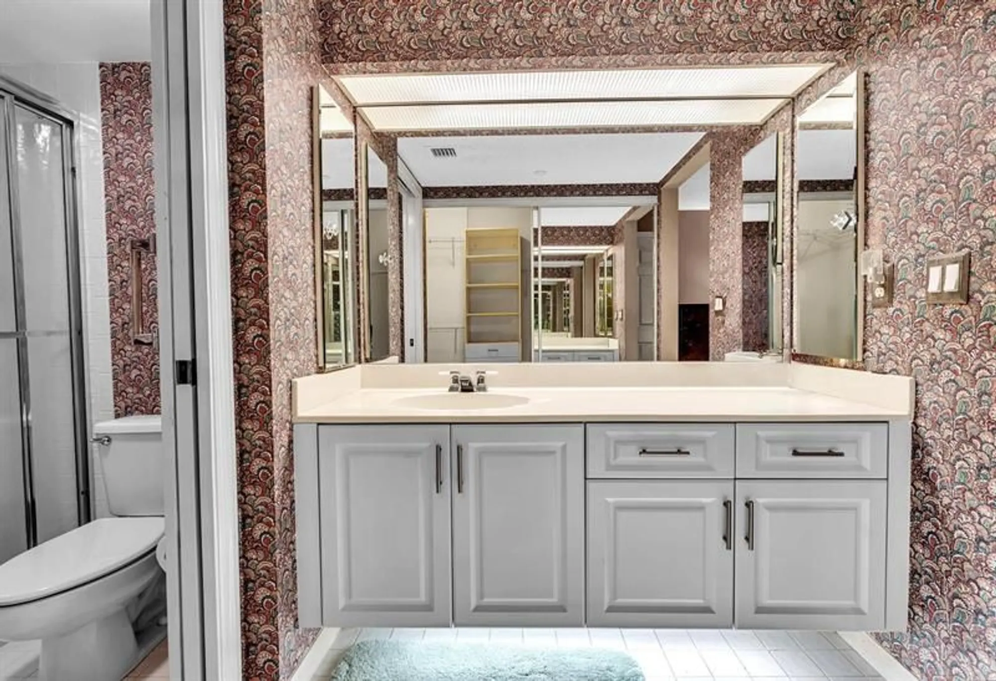 Property Slideshow image 26 of 75 | 9587 weldon cir b311, Tamarac, FL, 33321