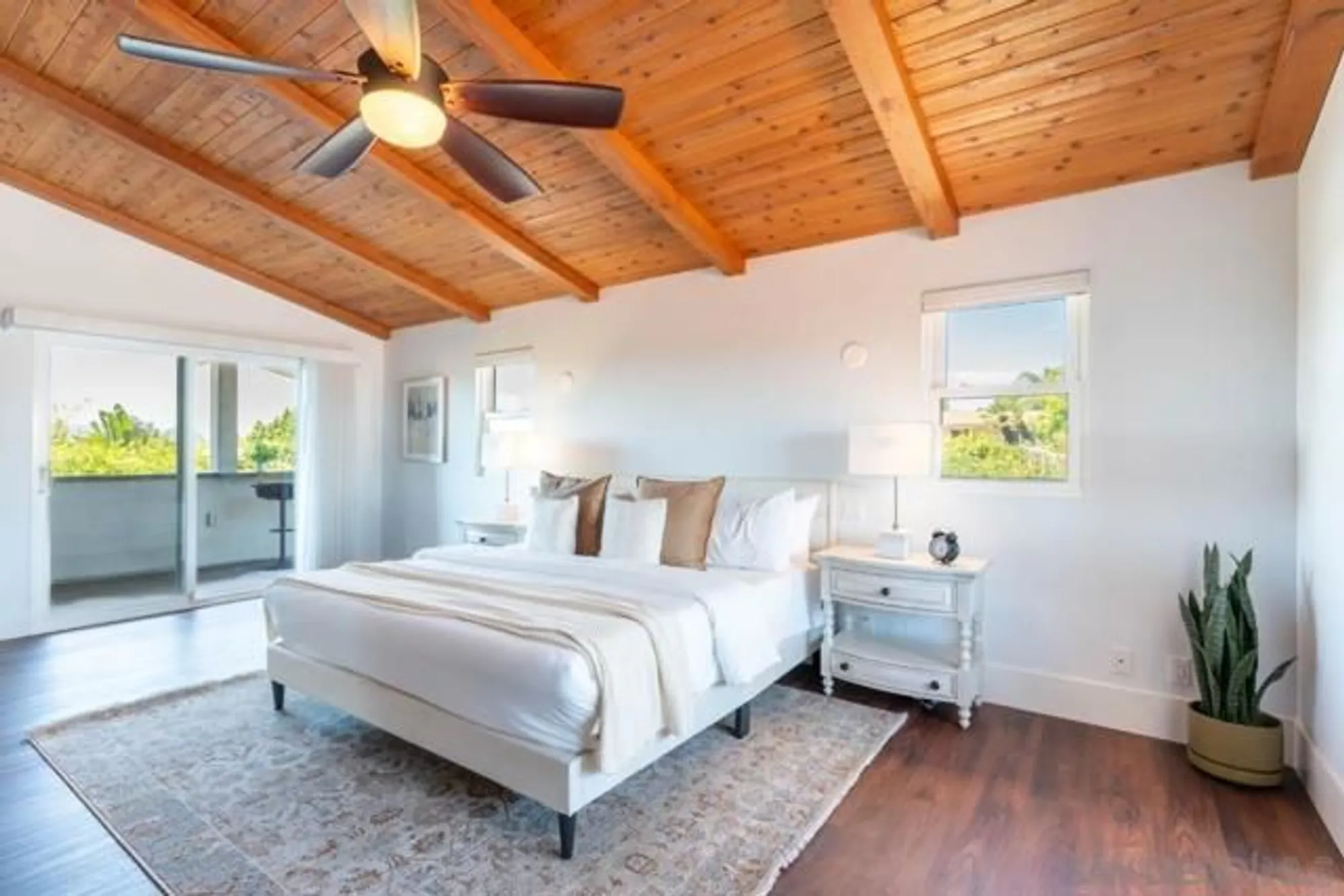 Property Slideshow image 16 of 70 | 907 ridge heights dr, Fallbrook, CA, 92028