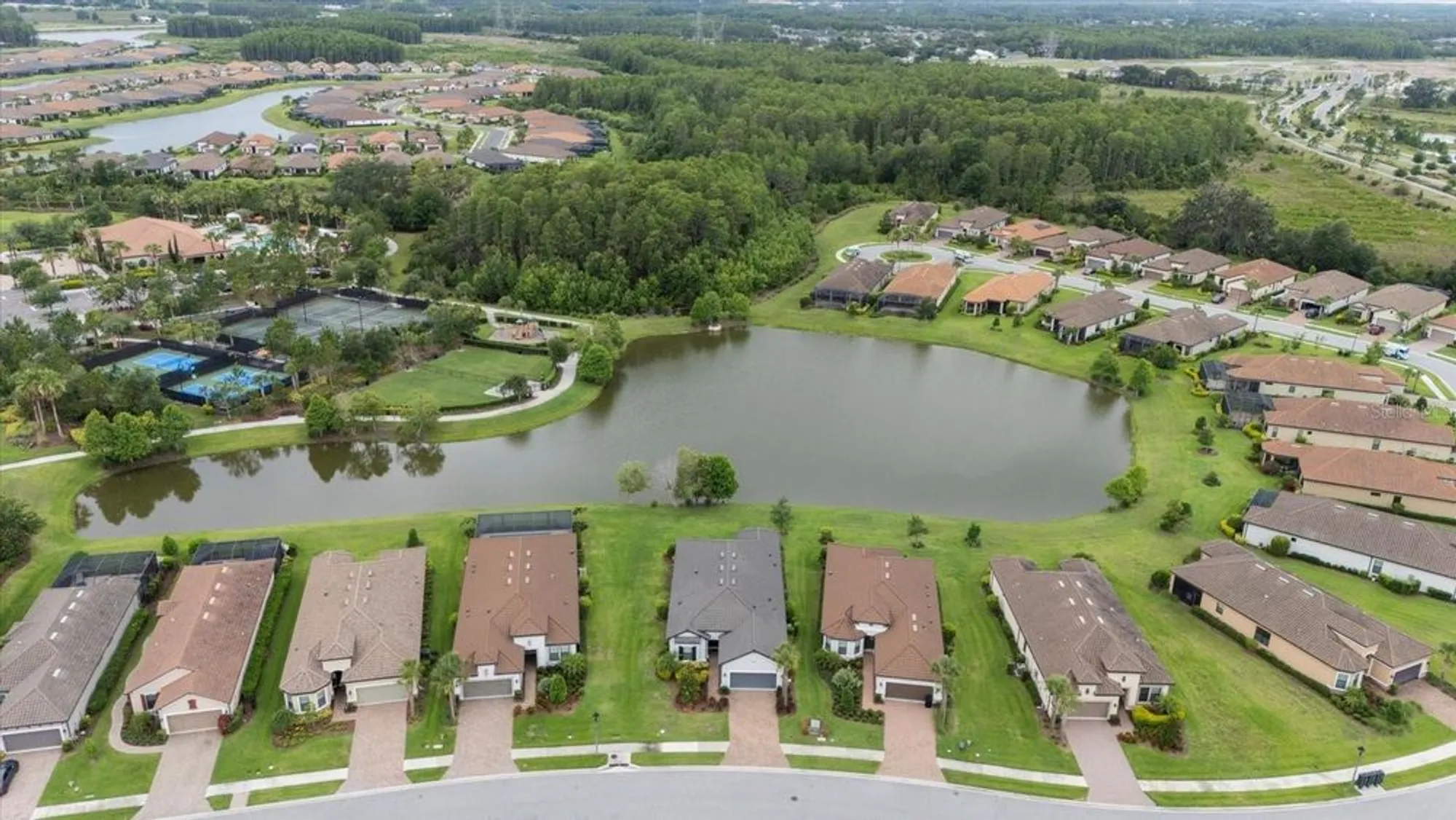 Property Slideshow image 52 of 91 | 11398 juglans dr, Odessa, FL, 33556