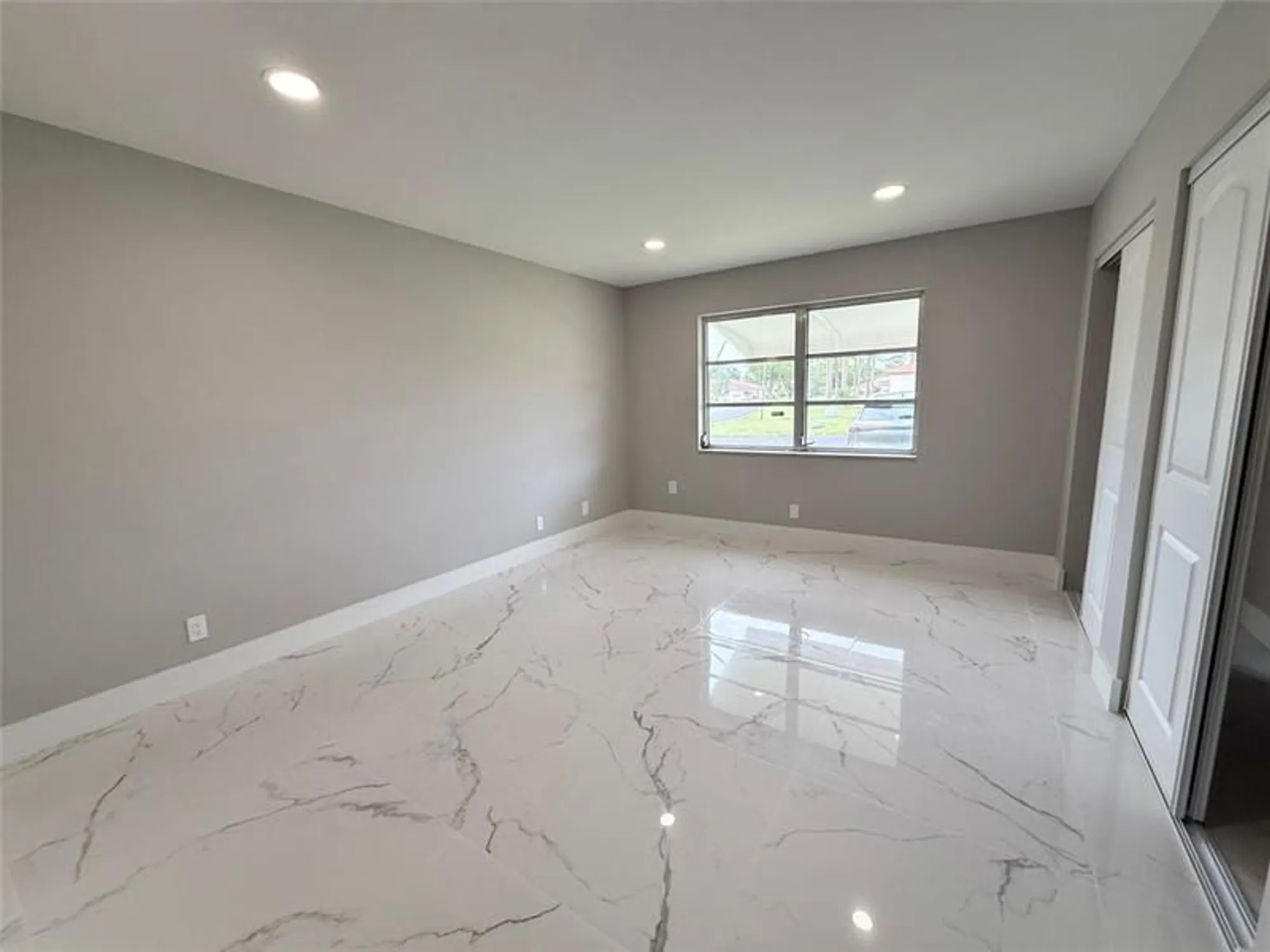 Property Slideshow image 11 of 16 | 4935 nw 2nd st d, Delray Beach, FL, 33445