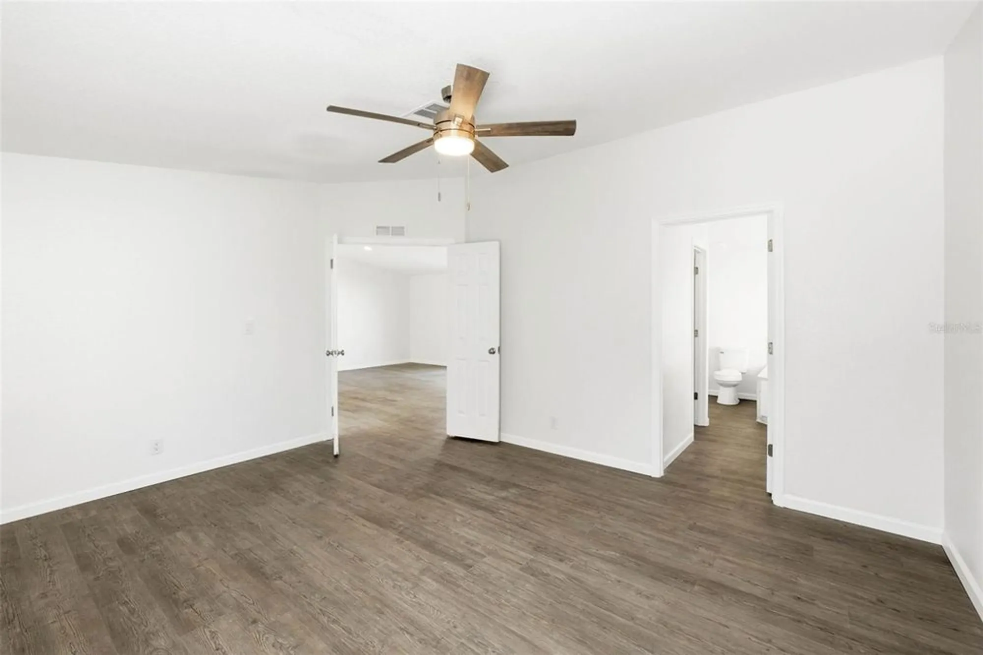Property Slideshow image 24 of 38 | 5180 lexington cir, Wildwood, FL, 34785