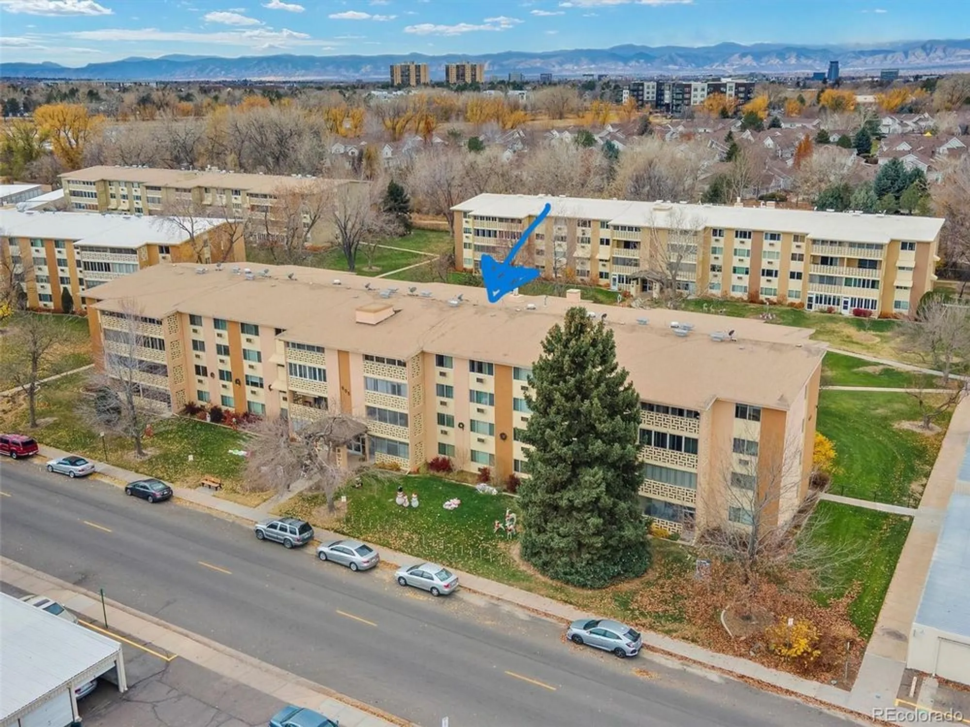 Property Slideshow image 2 of 37 | 605 s alton way 2b, Denver, CO, 80247