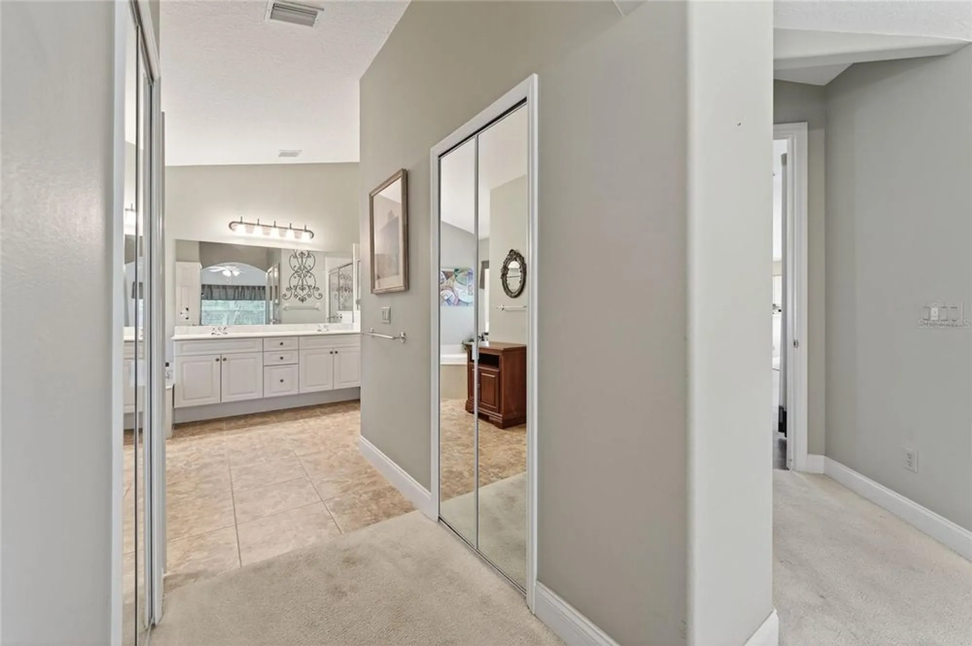Property Slideshow image 28 of 46 | 5402 swordfern ct, Port Orange, FL, 32128