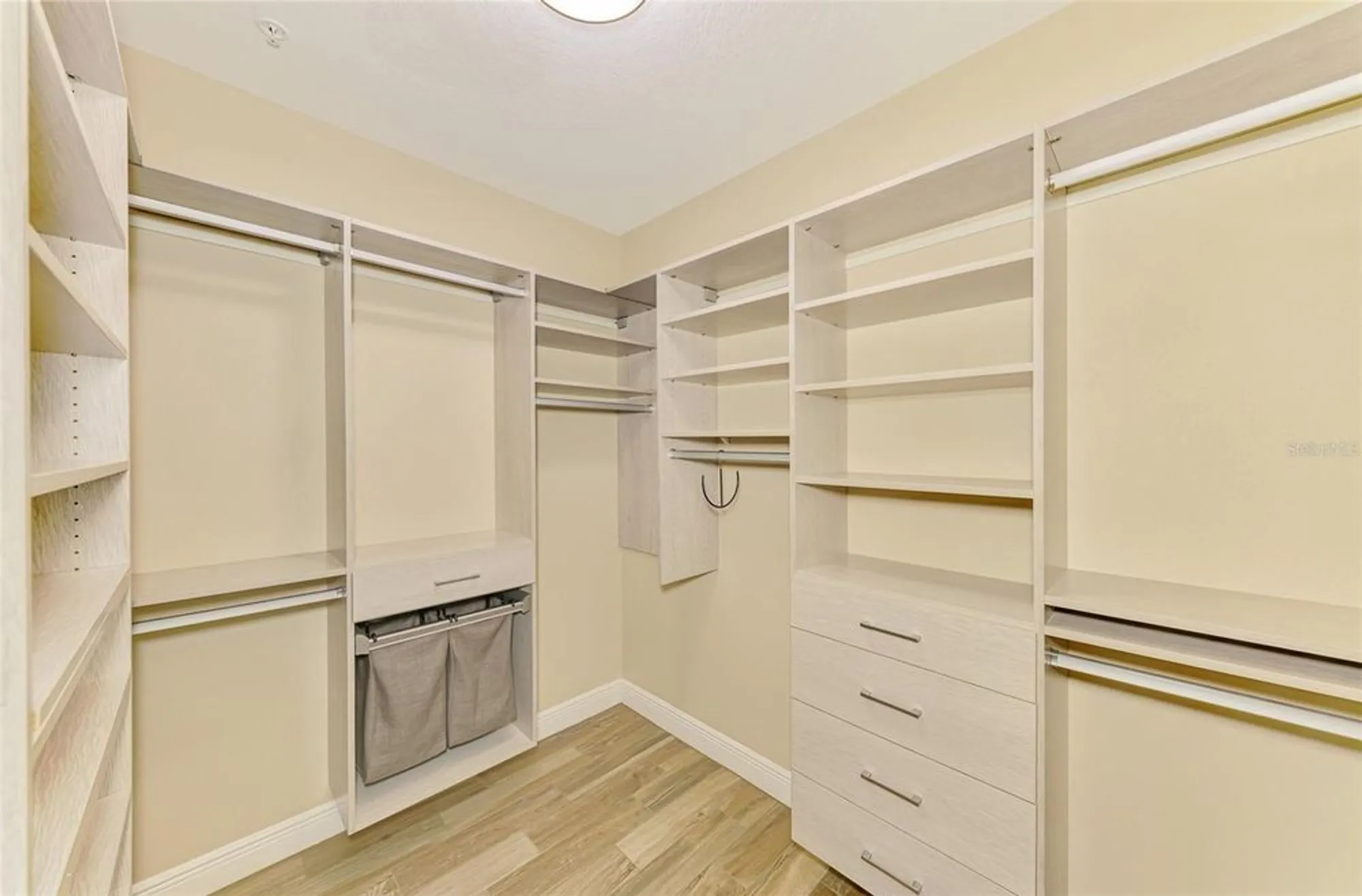 Property Slideshow image 38 of 77 | 1226 riverscape st, Bradenton, FL, 34208