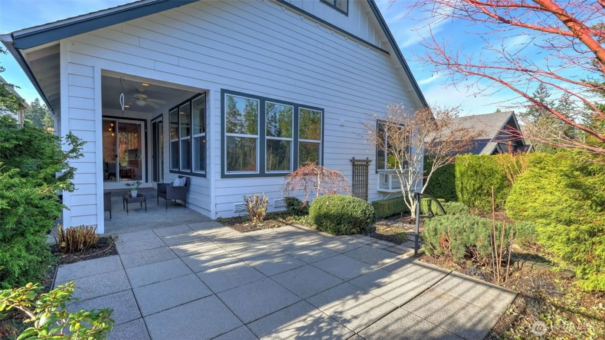 Property Slideshow image 26 of 40 | 12832 231st pl, Redmond, WA, 98053