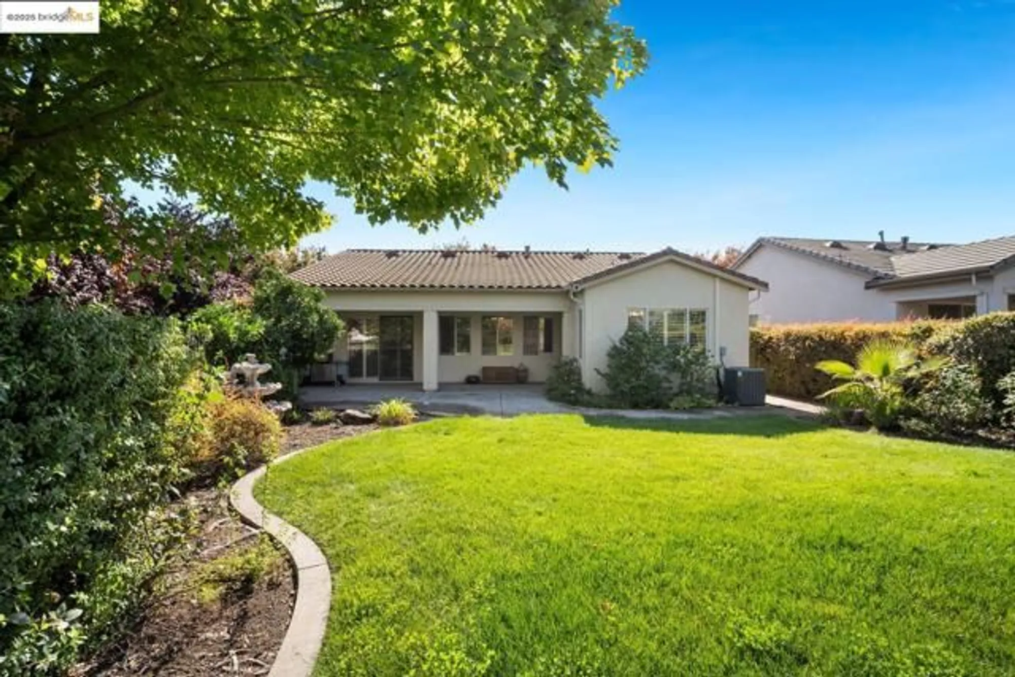 Property Slideshow image 28 of 32 | 131 montilla cir, Sacramento, CA, 95835