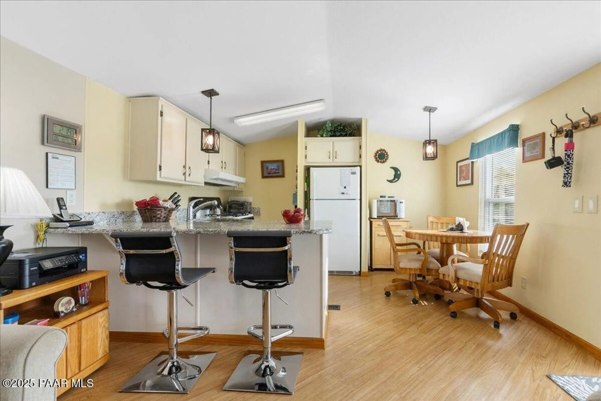 Property Slideshow image 15 of 47 | 2521 hilltop rd, Prescott, AZ, 86301