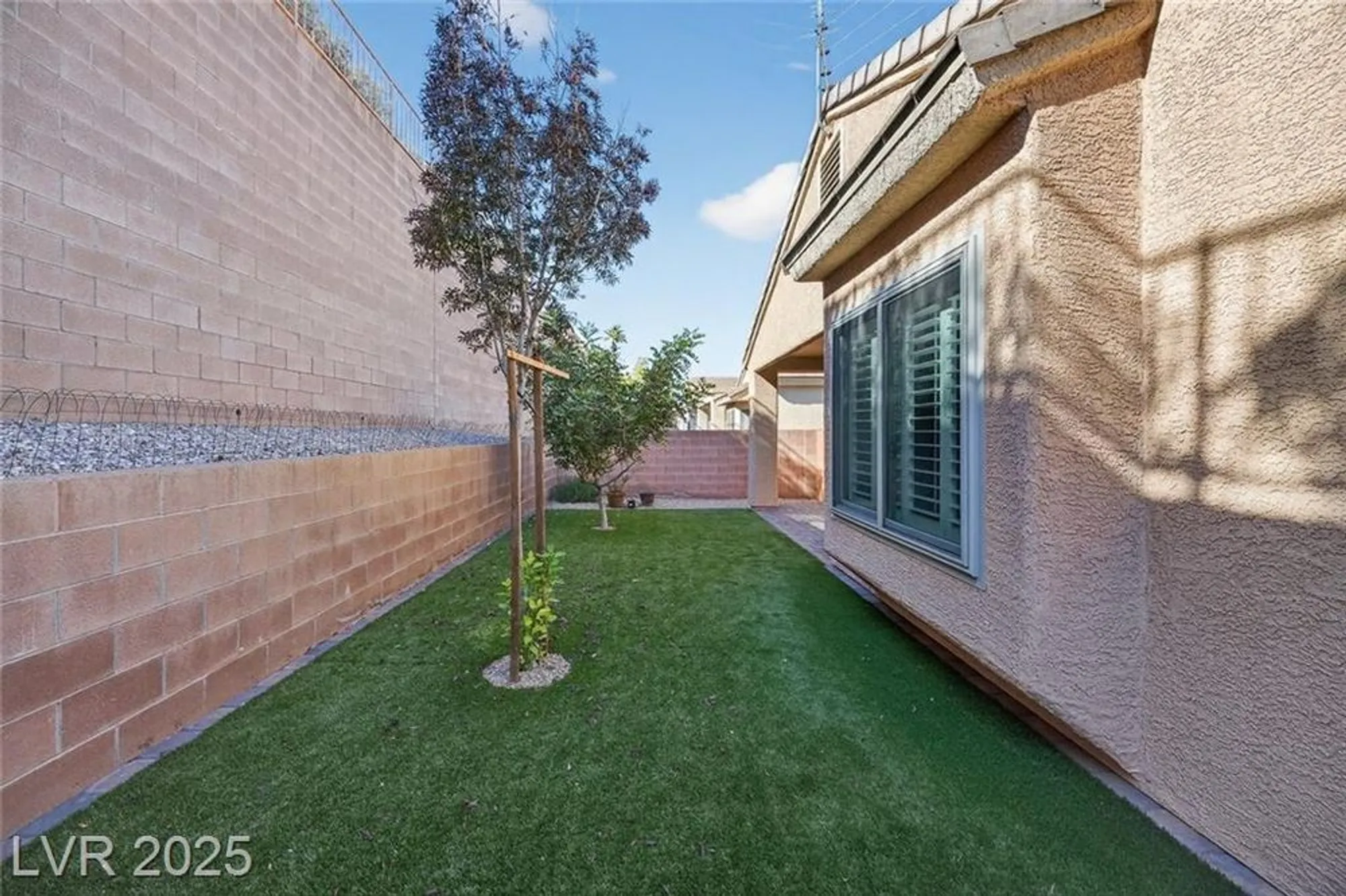 Property Slideshow image 19 of 27 | 545 cypress gardens pl, Henderson, NV, 89012