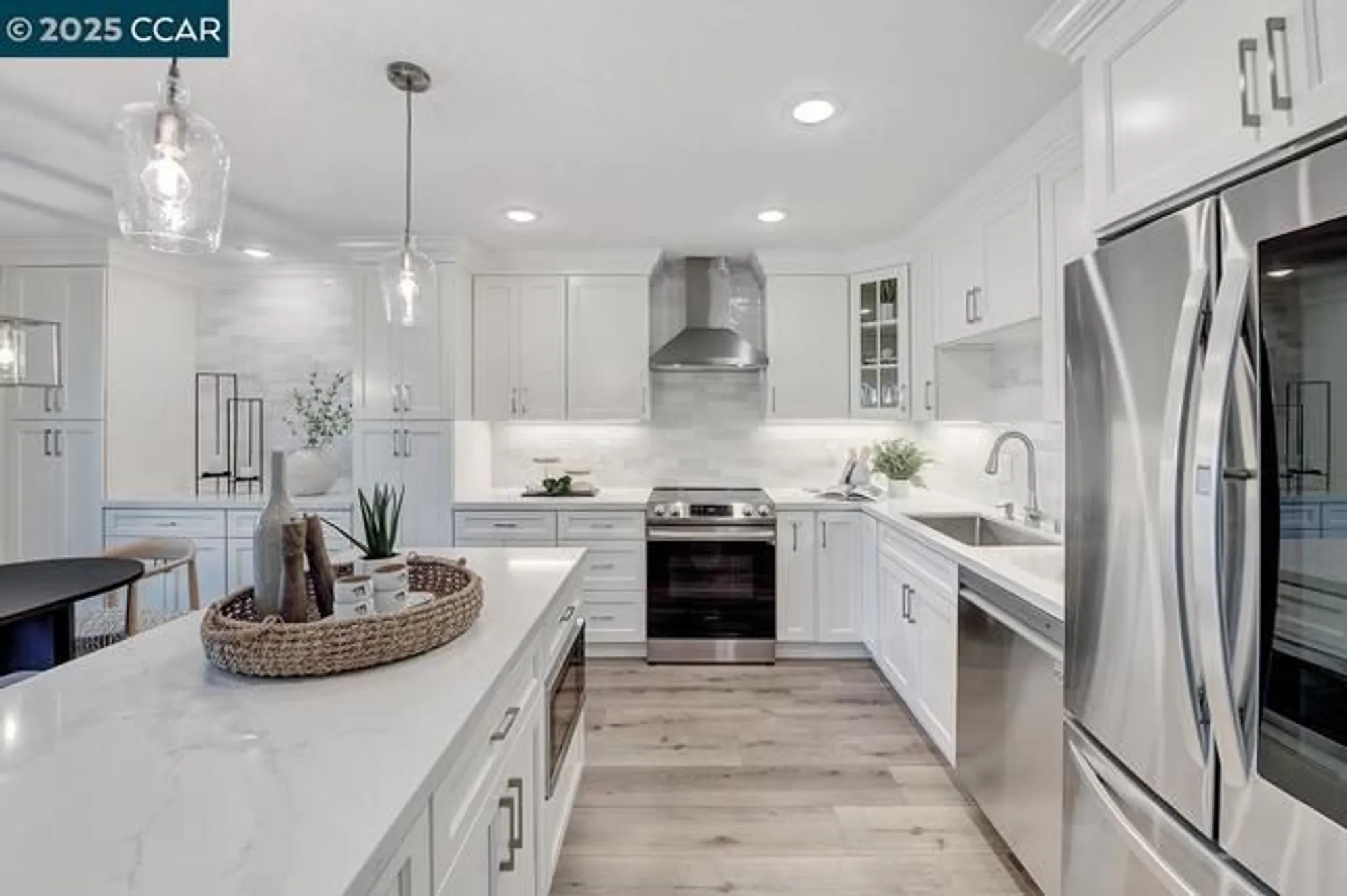 Property Slideshow image 14 of 60 | 1501 canyonwood ct 12, Walnut Creek, CA, 94595