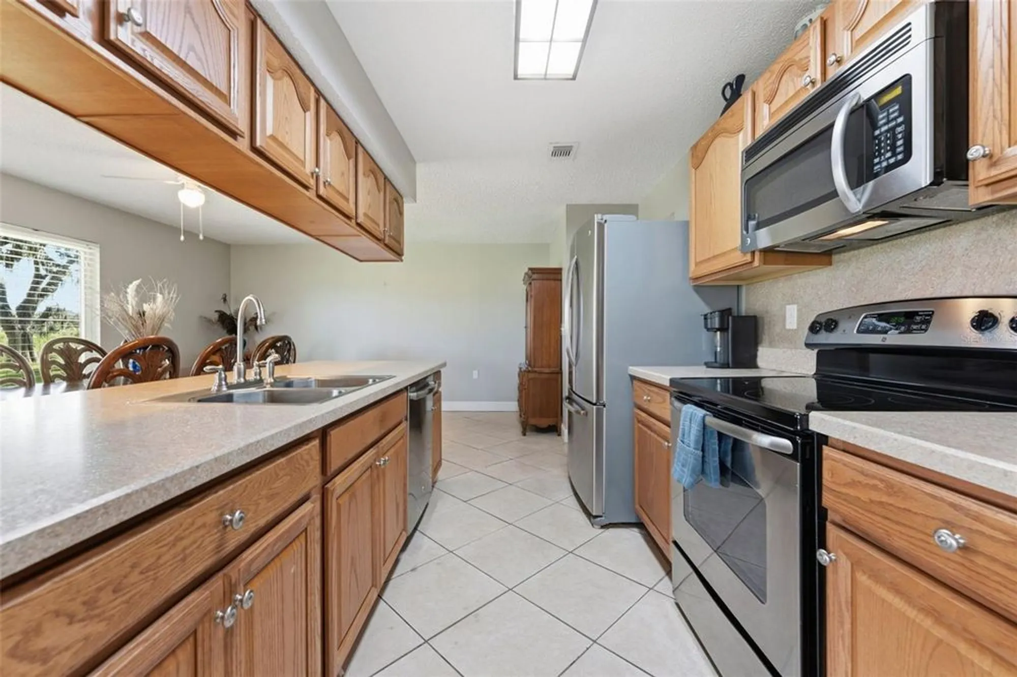 Property Slideshow image 10 of 25 | 8723 benton dr, Port Richey, FL, 34668