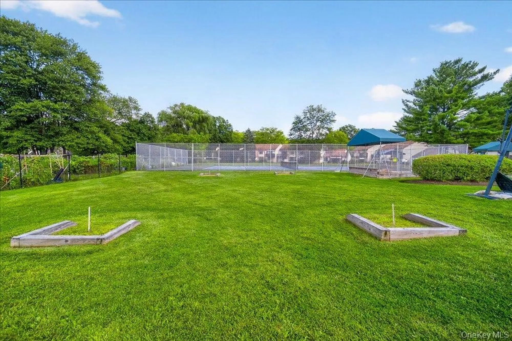 Property Slideshow image 41 of 44 | 129c columbia ct, Yorktown Heights, NY, 10598