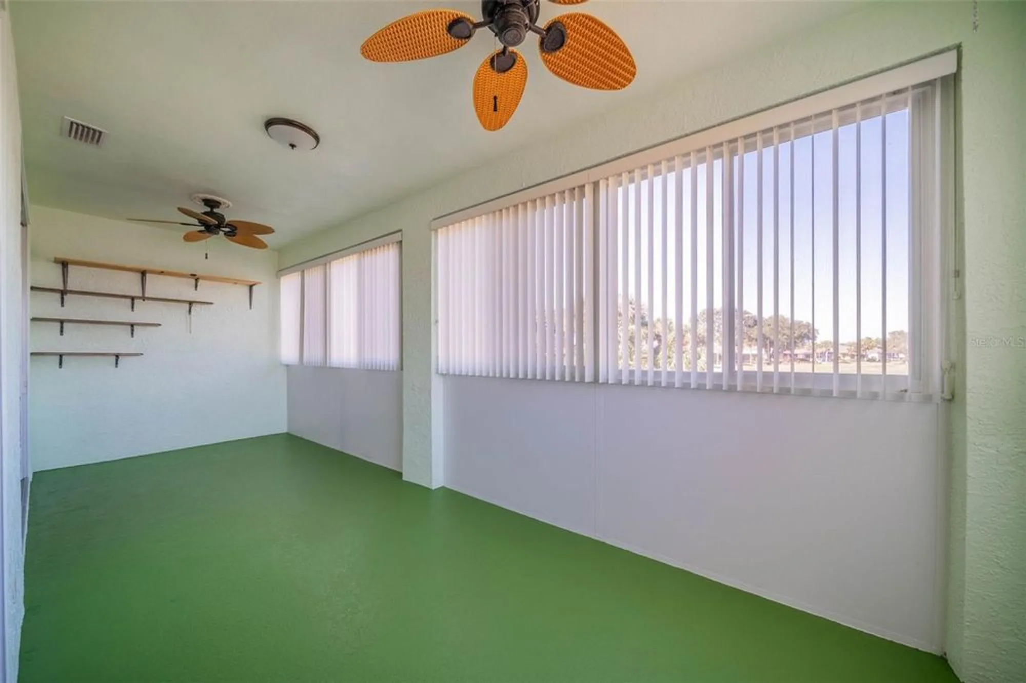 Property Slideshow image 43 of 60 | 445 noble faire dr, Sun City Center, FL, 33573