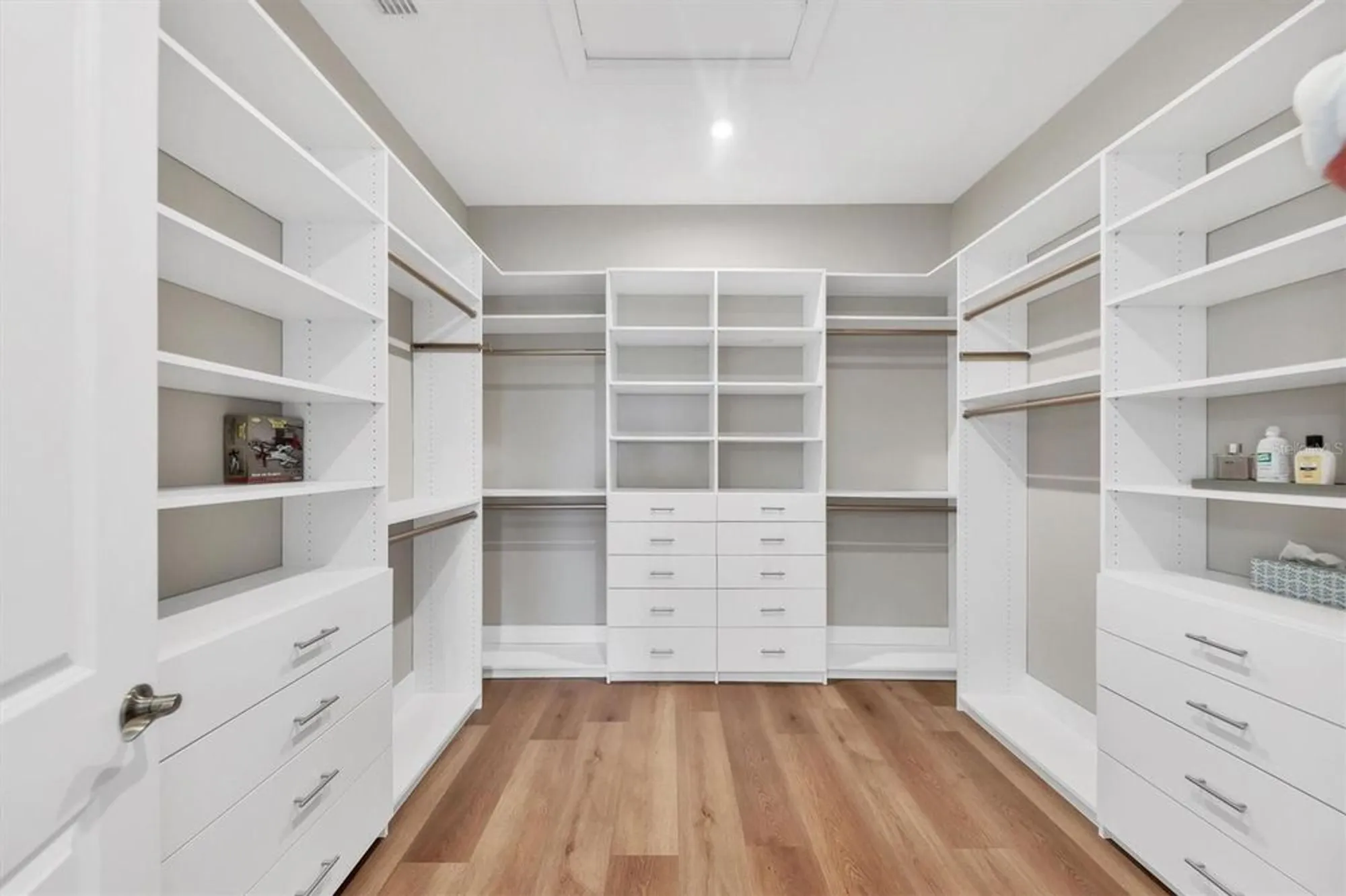 Property Slideshow image 23 of 71 | 10238 morning mist ln, Sarasota, FL, 34241