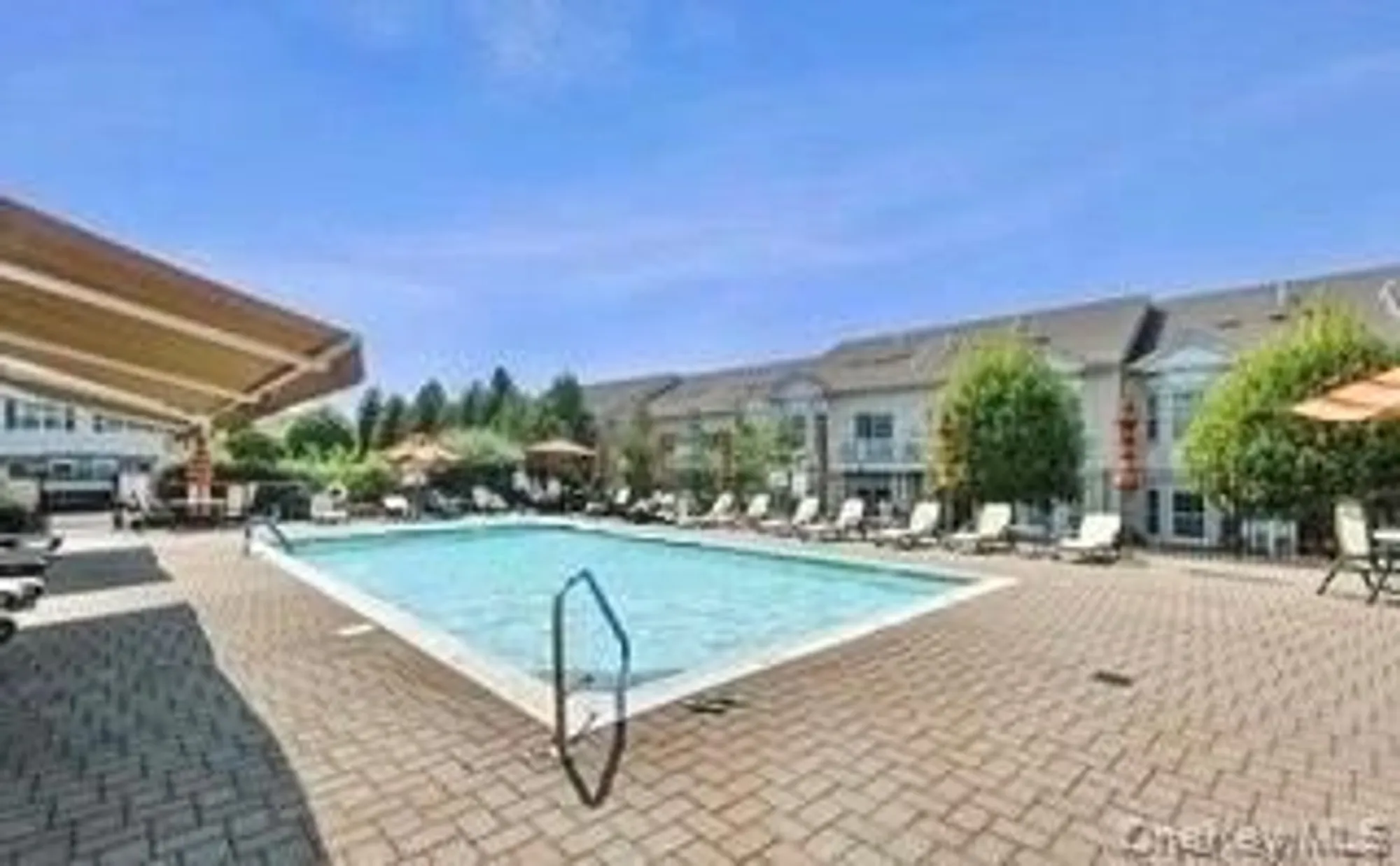 Property Slideshow image 20 of 20 | 272 spring dr, East Meadow, NY, 11554