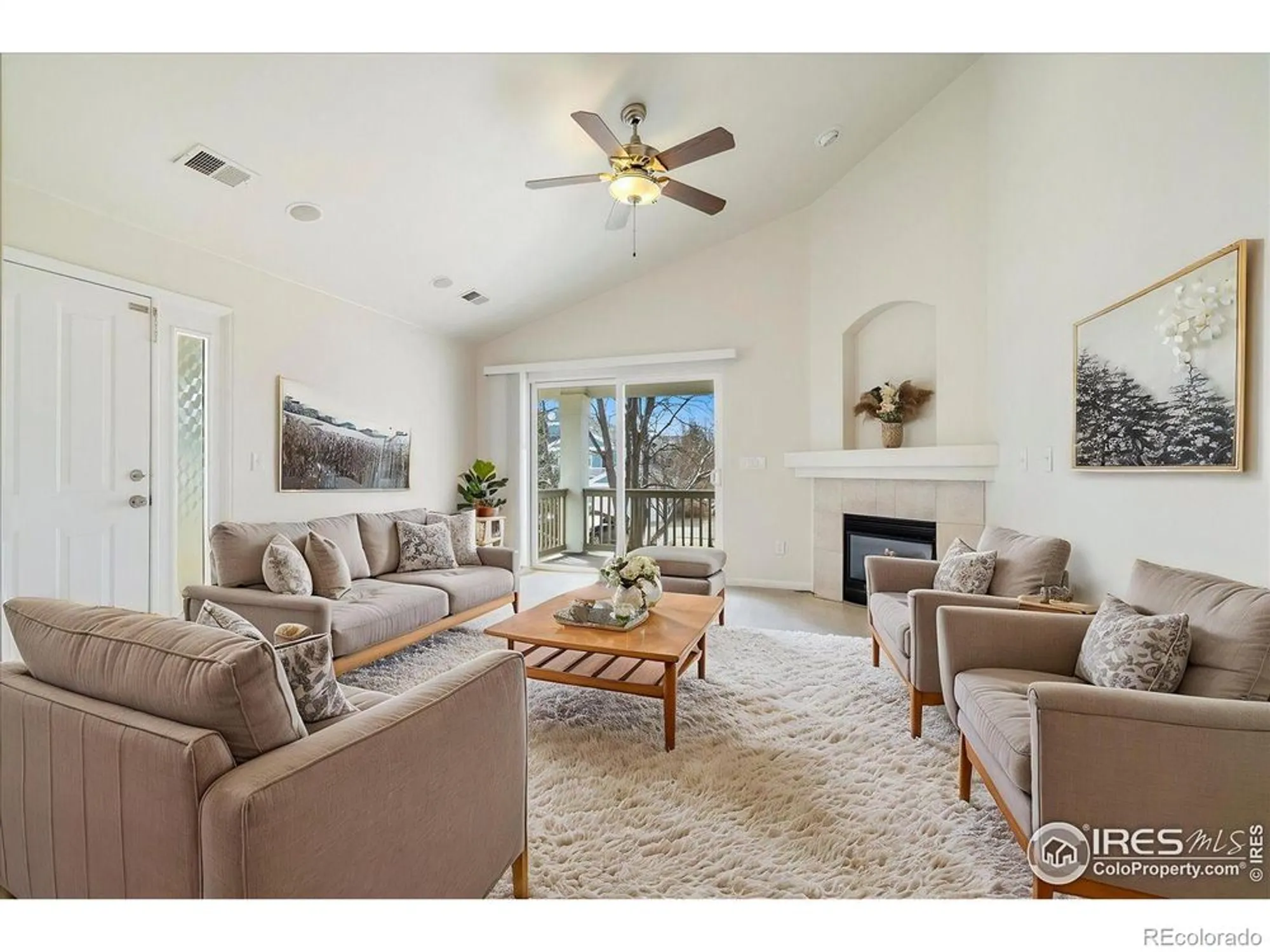 Property Slideshow image 5 of 33 | 4615 hahns peak dr unit 202, Loveland, CO, 80538