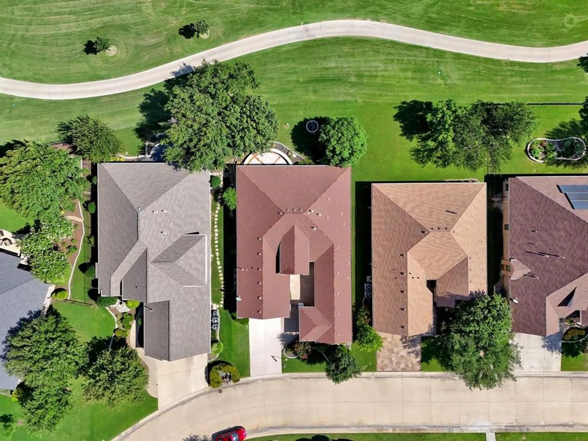 Property Slideshow image 32 of 34 | 9009 gardenia dr, Denton, TX, 76207