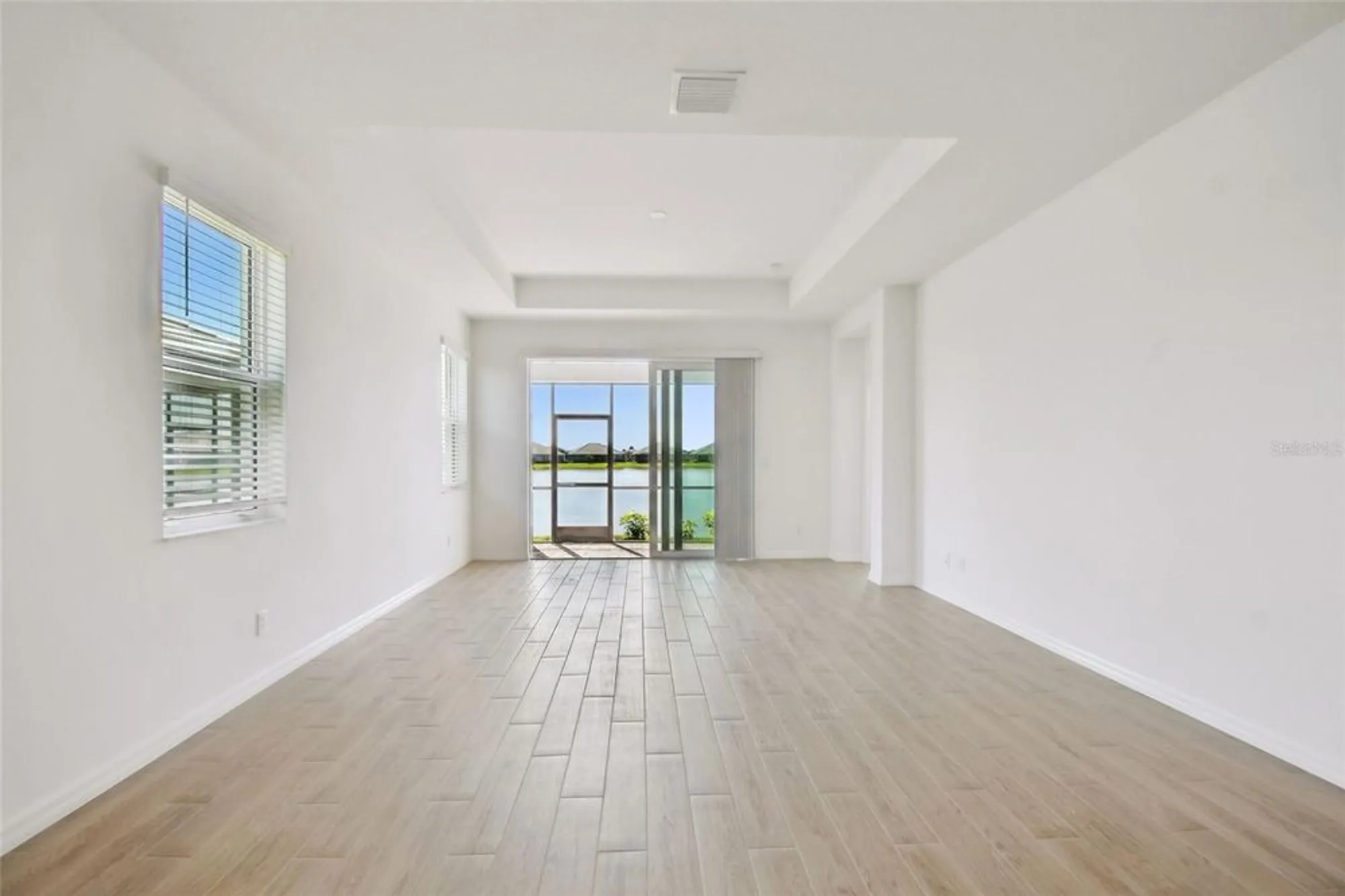 Property Slideshow image 12 of 44 | 18071 cherished loop, Lakewood Ranch, FL, 34211