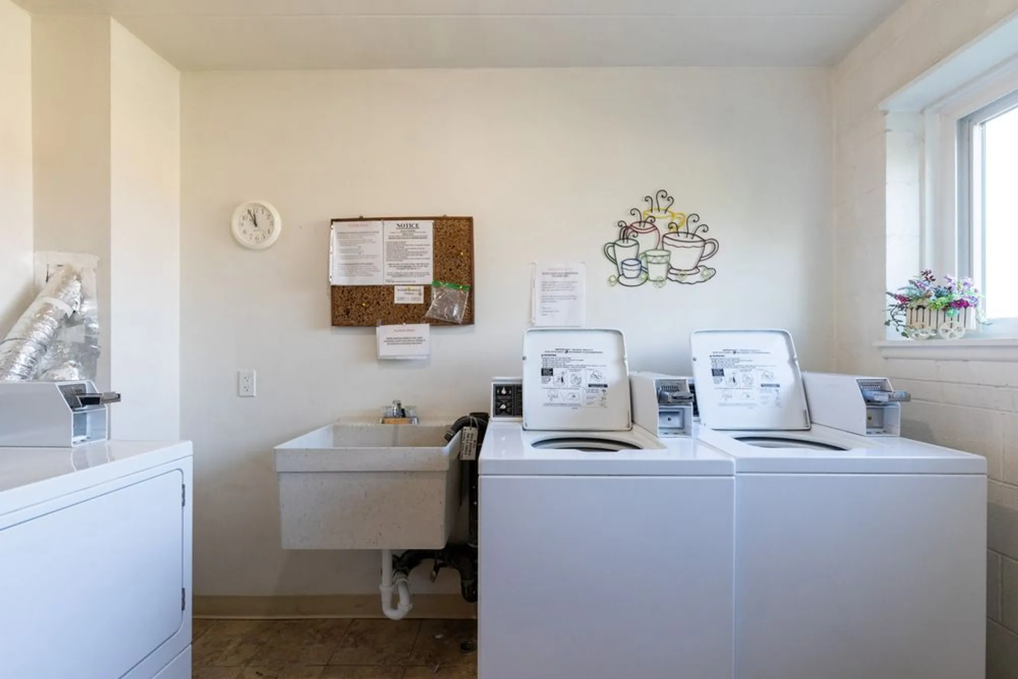 Property Slideshow image 17 of 20 | 5300 walnut ave apt 11b, Downers Grove, IL, 60515