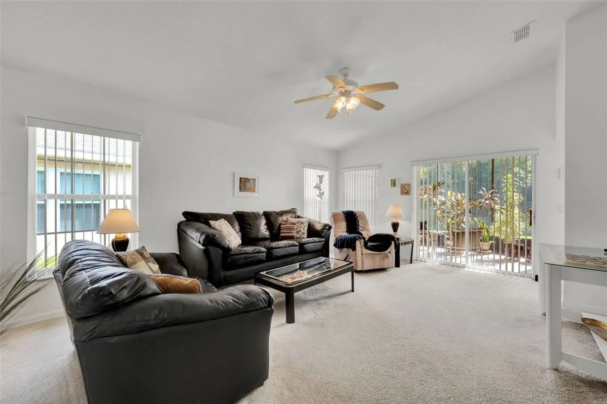 Property Slideshow image 8 of 34 | 448 grand canal dr, Kissimmee, FL, 34759