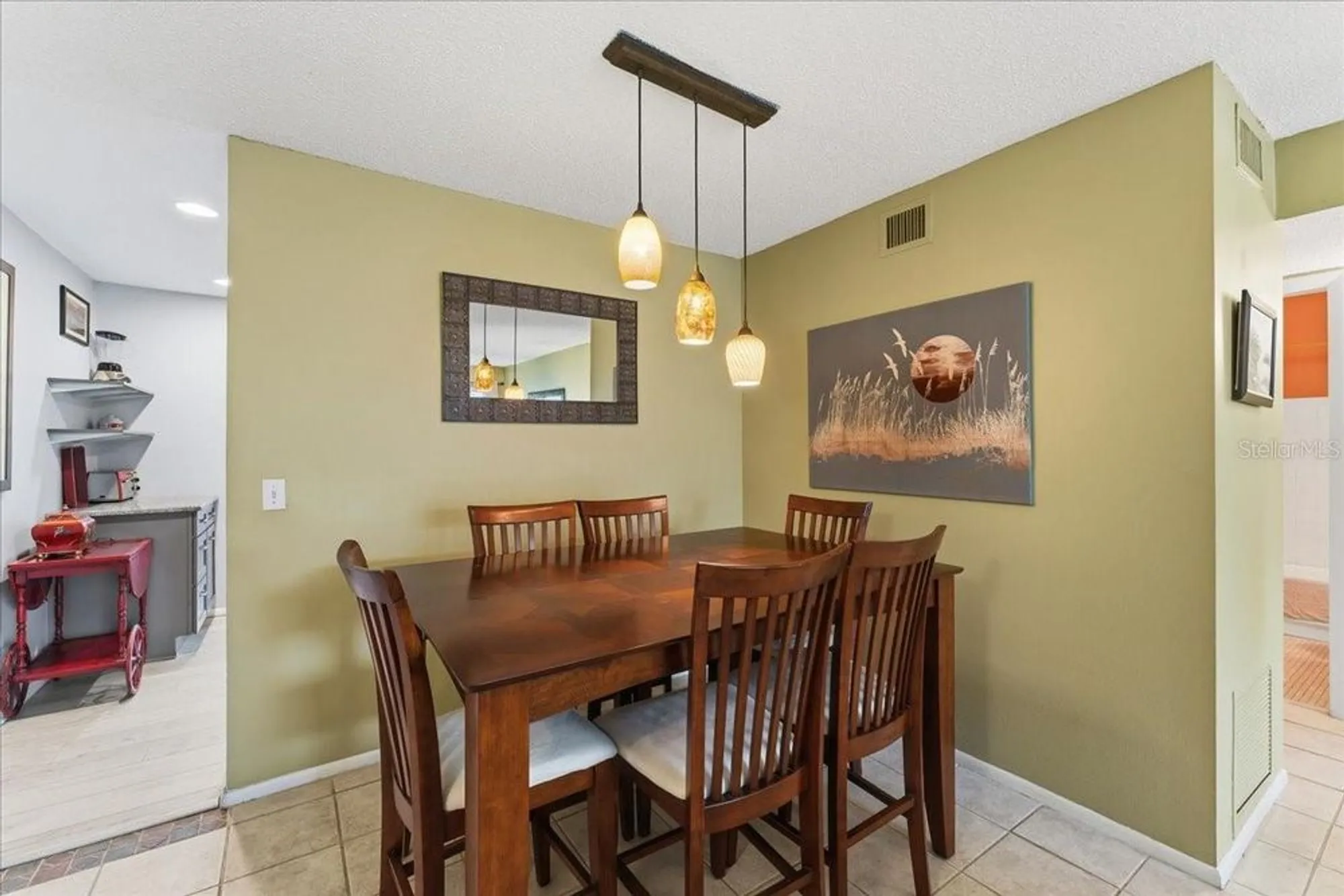 Property Slideshow image 9 of 44 | 2457 ecuadorian way 27, Clearwater, FL, 33763