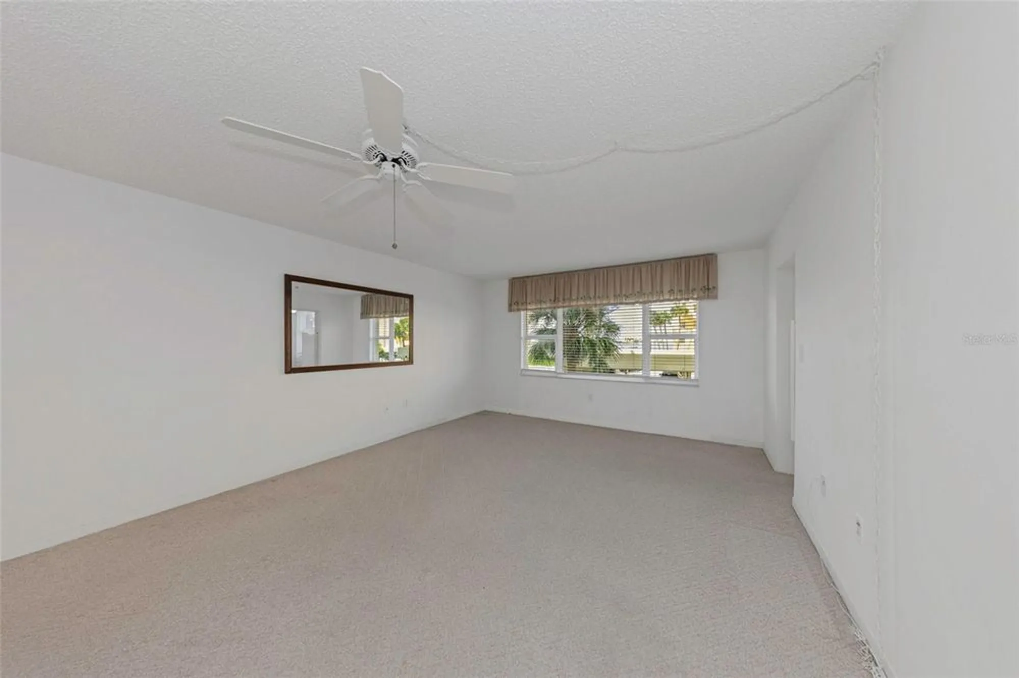 Property Slideshow image 13 of 95 | 4550 cove cir apt 207, St Petersburg, FL, 33708