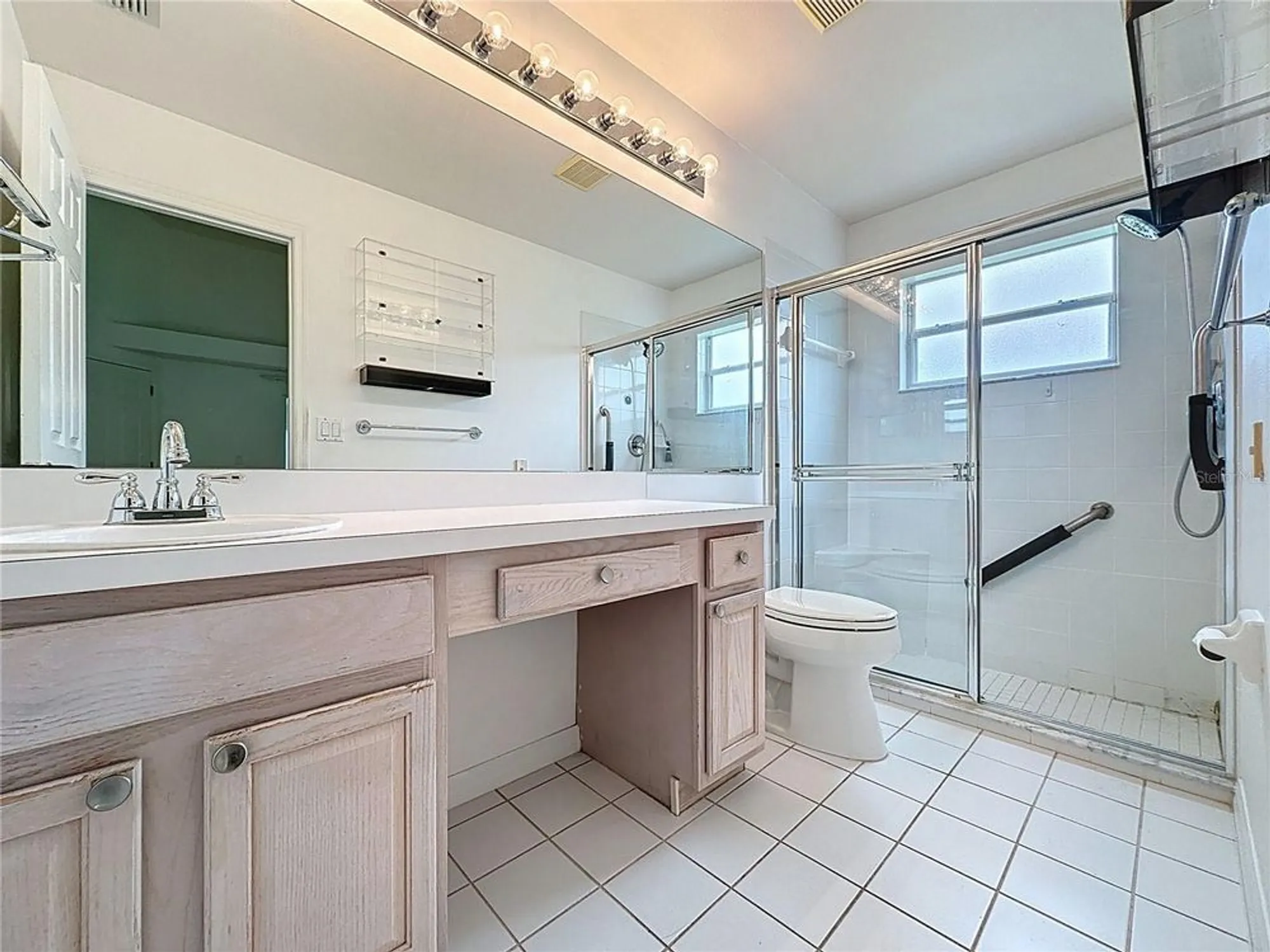 Property Slideshow image 20 of 75 | 3821 doune way, Clermont, FL, 34711