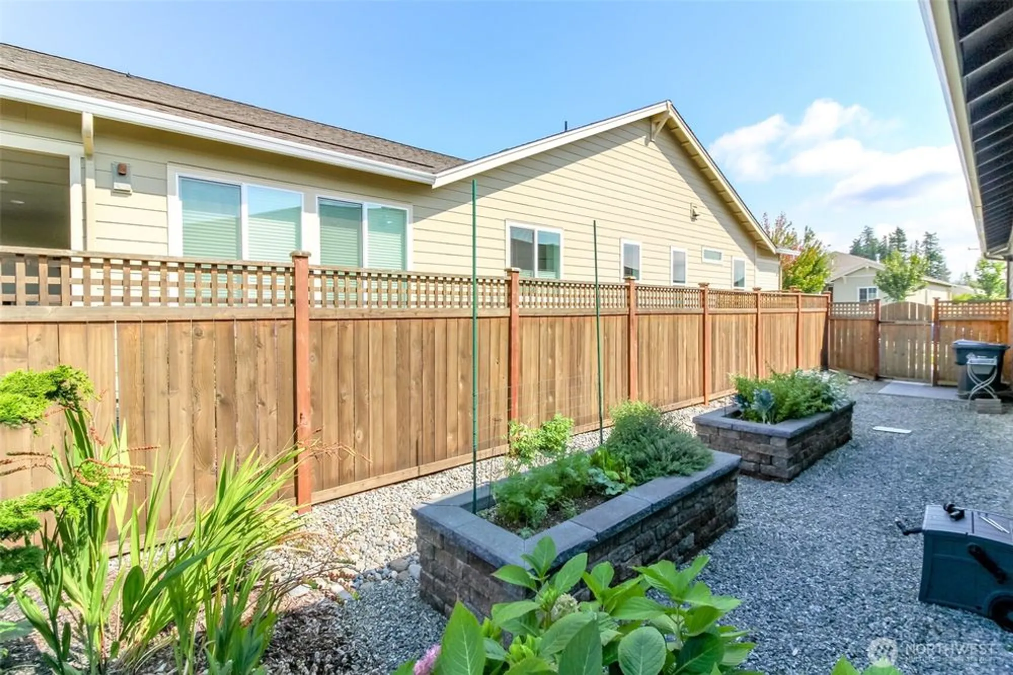 Property Slideshow image 21 of 33 | 14812 180th ave, Bonney Lake, WA, 98391