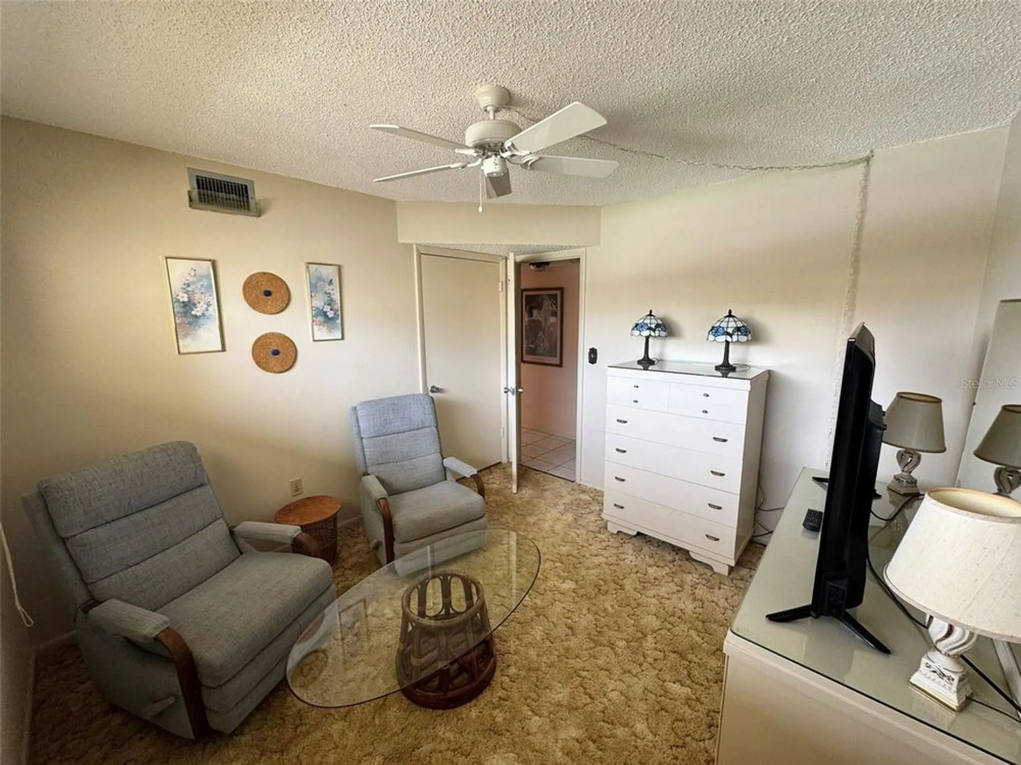 Property Slideshow image 15 of 51 | 4775 cove cir apt 403, St Petersburg, FL, 33708