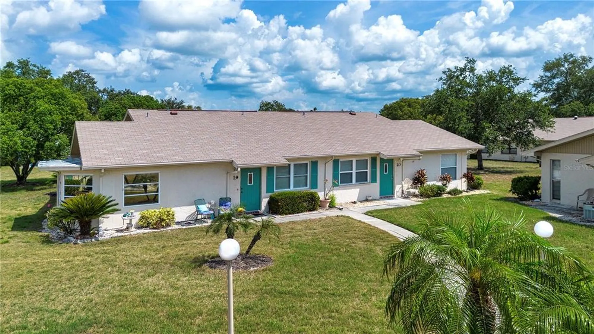 Property Slideshow image 3 of 72 | 1906 canterbury ln 20, Sun City Center, FL, 33573