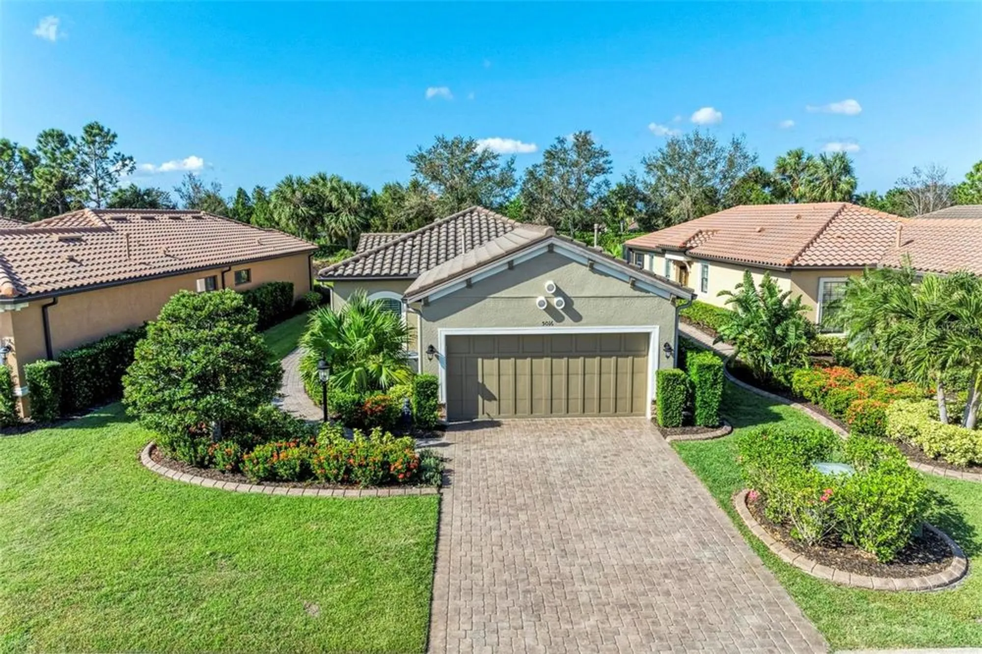 Property Slideshow image 1 of 86 | 5016 savona run, Bradenton, FL, 34211