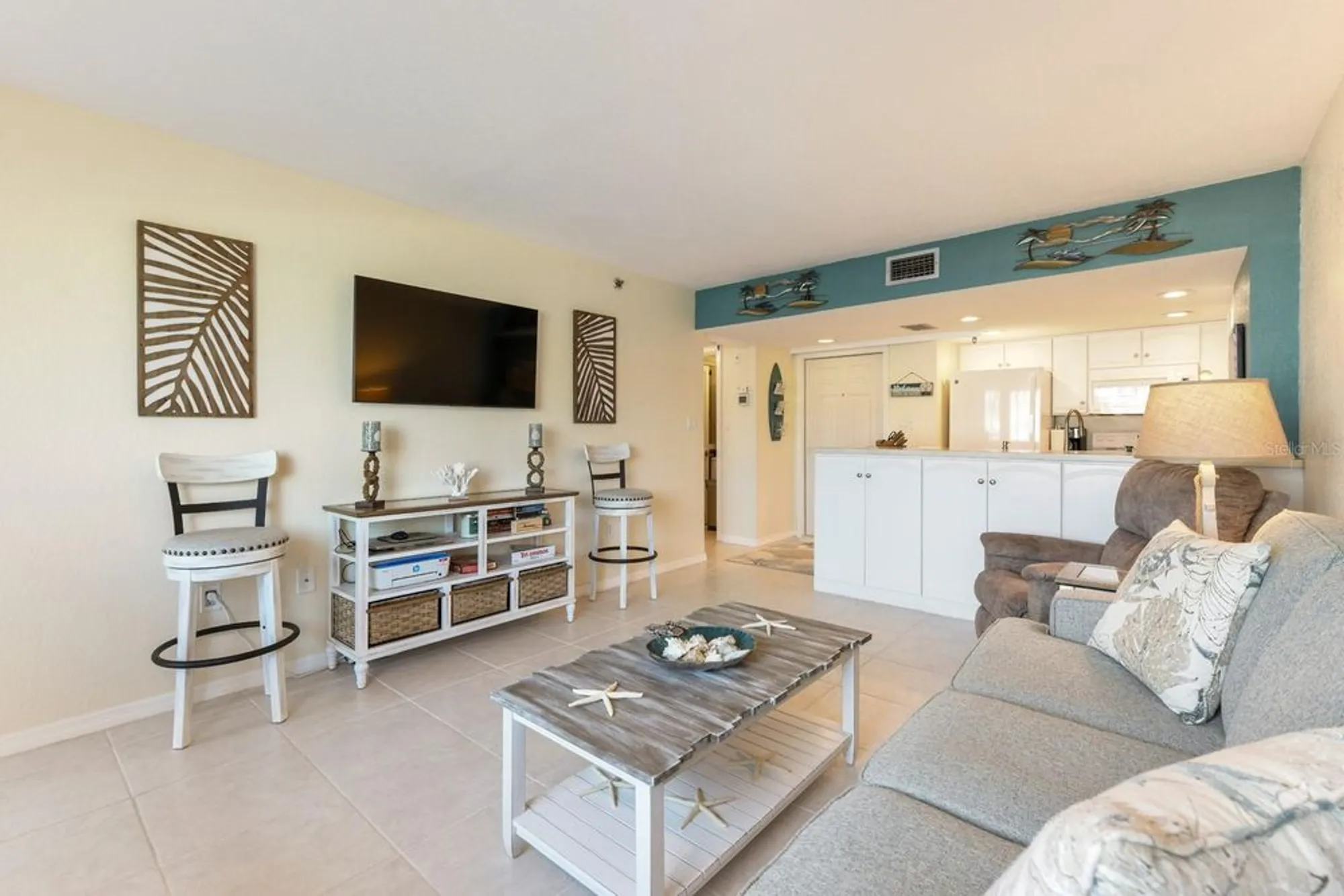 Property Slideshow image 4 of 31 | 3160 matecumbe key rd apt 212, Punta Gorda, FL, 33955