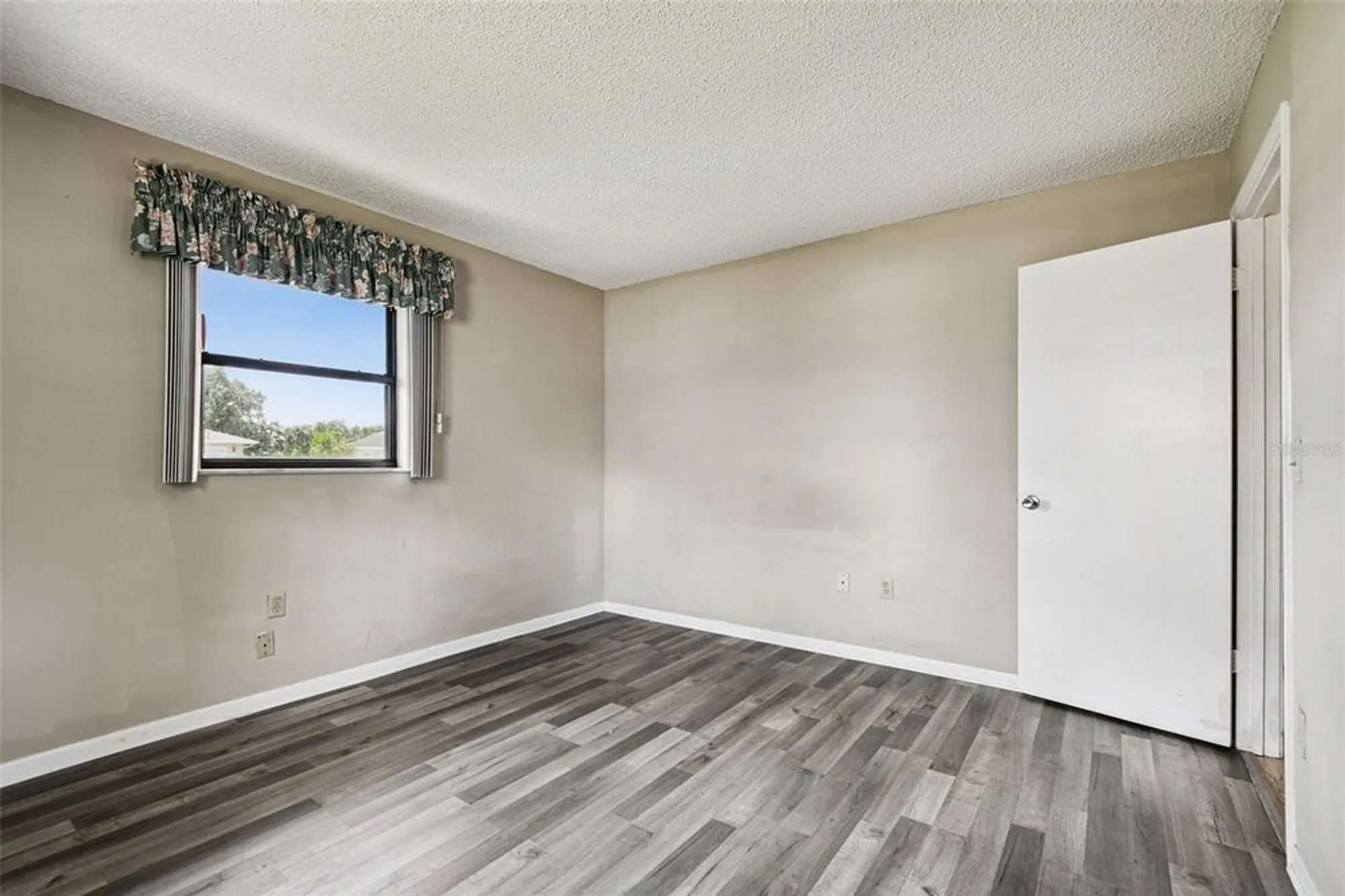 Property Slideshow image 54 of 100 | 1803 pineapple palm ct, Sun City Center, FL, 33573