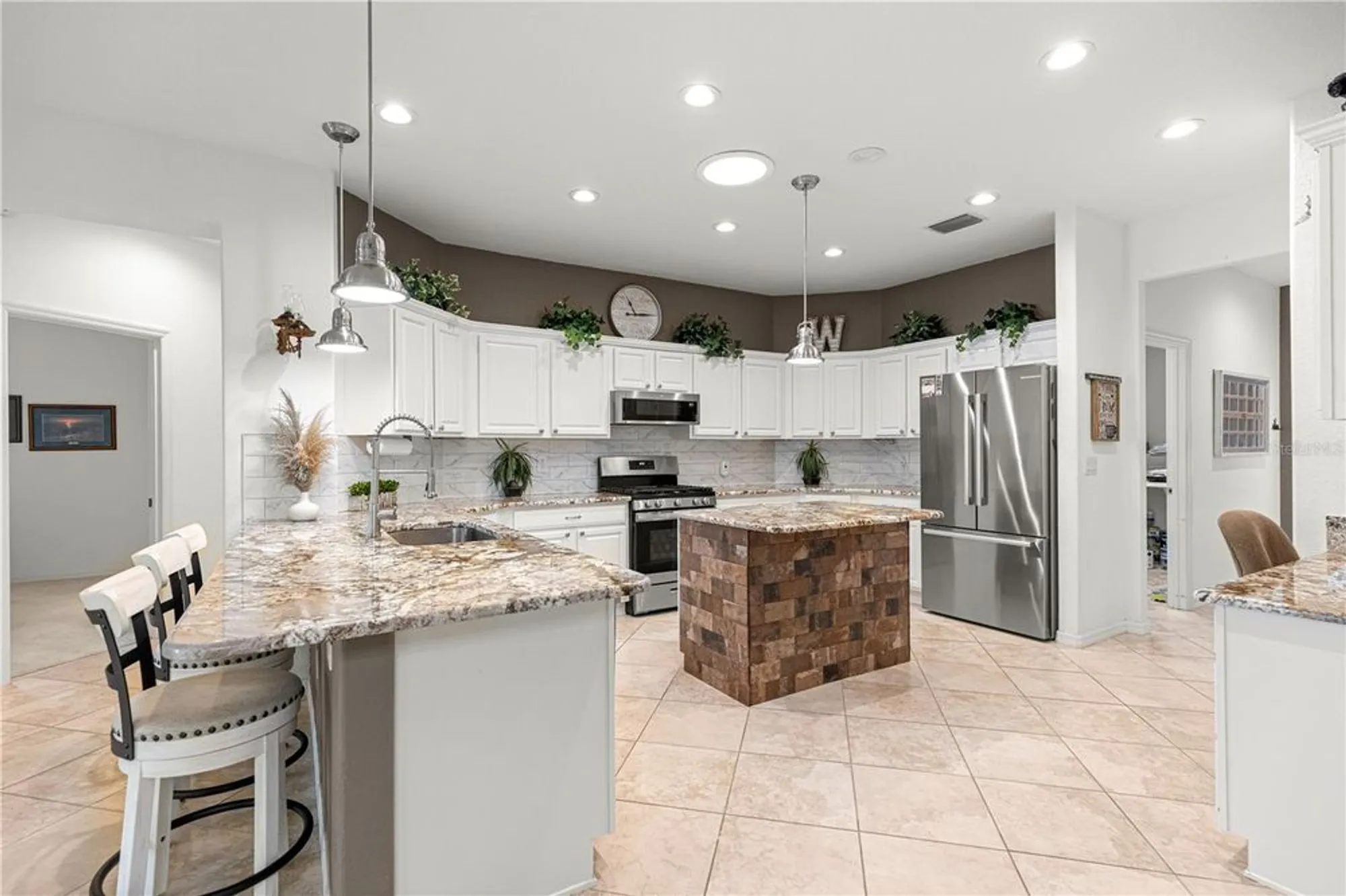 Property Slideshow image 3 of 73 | 13973 se 96th cir, Summerfield, FL, 34491