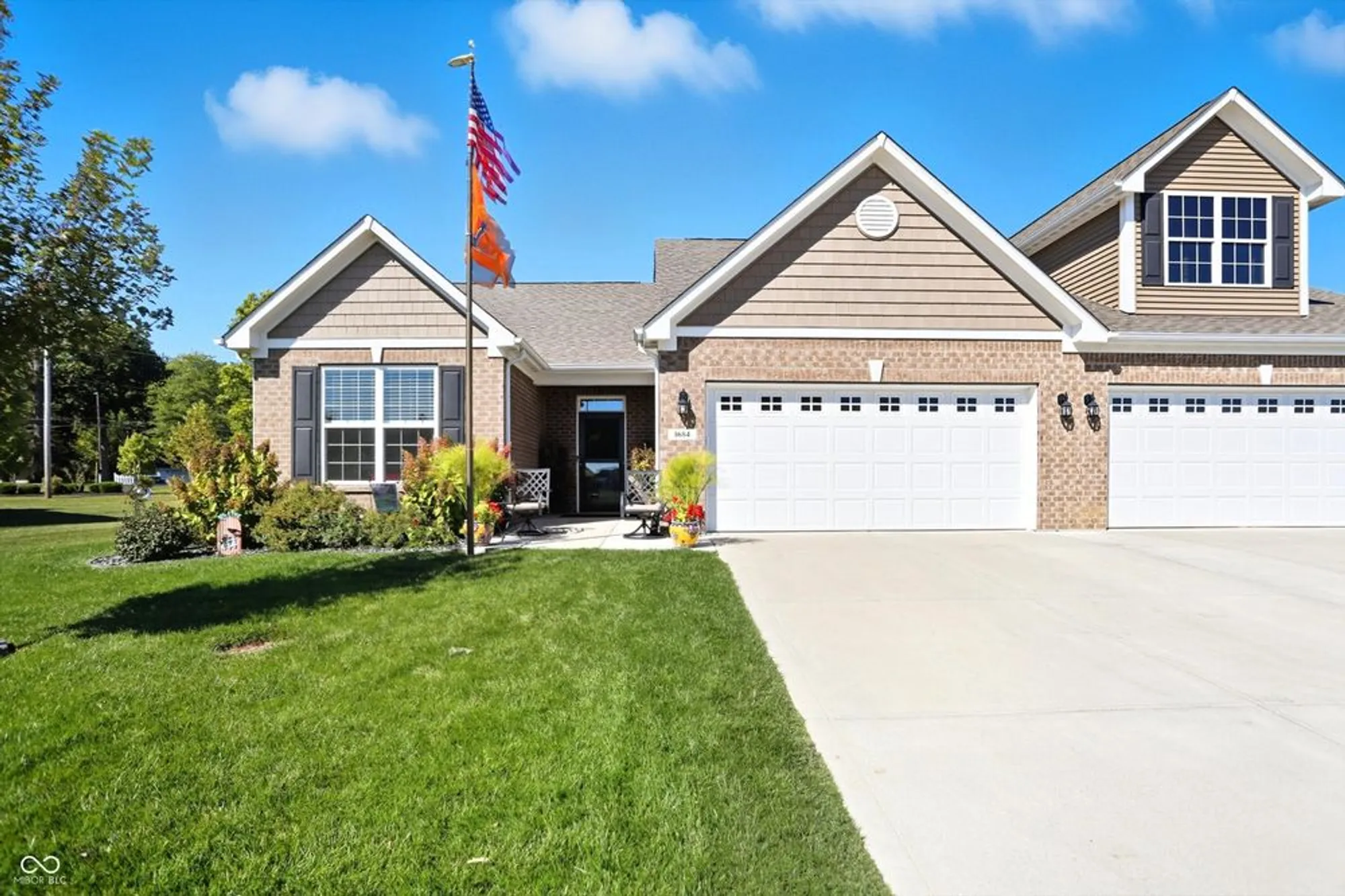 Property Slideshow image 1 of 29 | 1684 hedley way w, Avon, IN, 46123