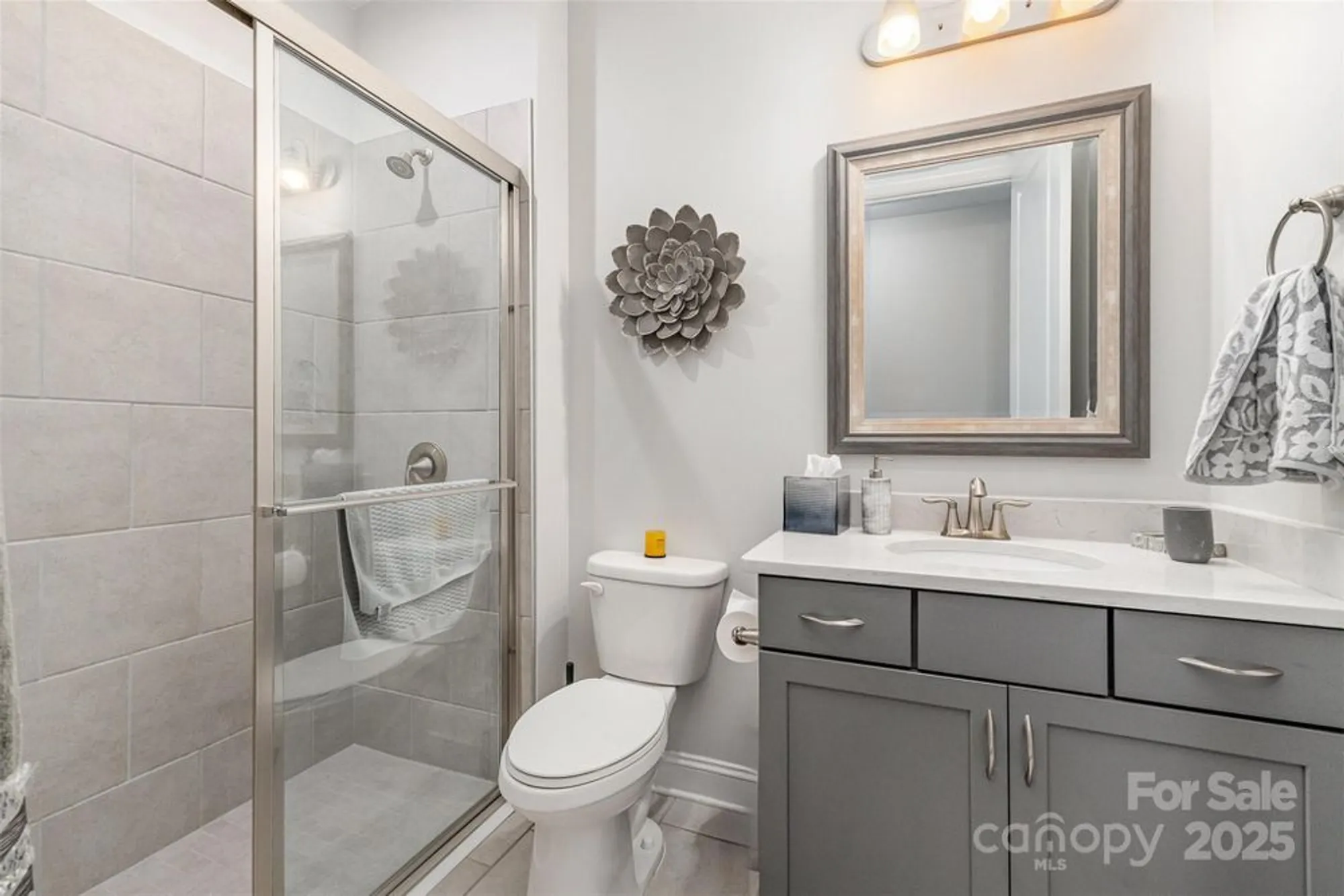 Property Slideshow image 27 of 34 | 7025 overjoyed crossing, Charlotte, NC, 28215