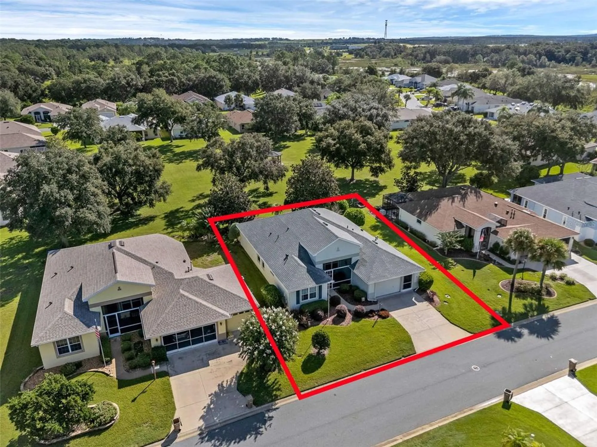 Property Slideshow image 25 of 57 | 22228 oxford heights dr, Leesburg, FL, 34748