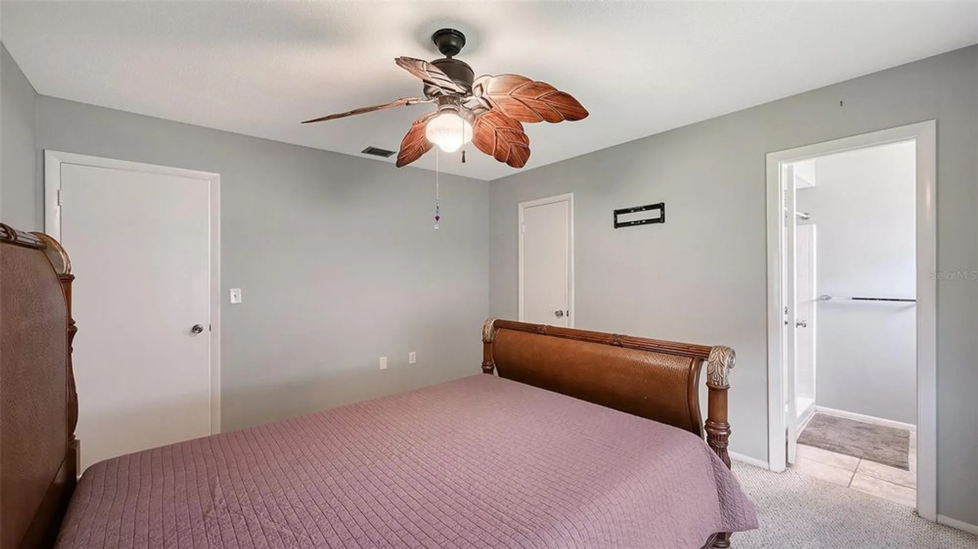 Property Slideshow image 20 of 47 | 5474 riverbluff cir v35, Sarasota, FL, 34231